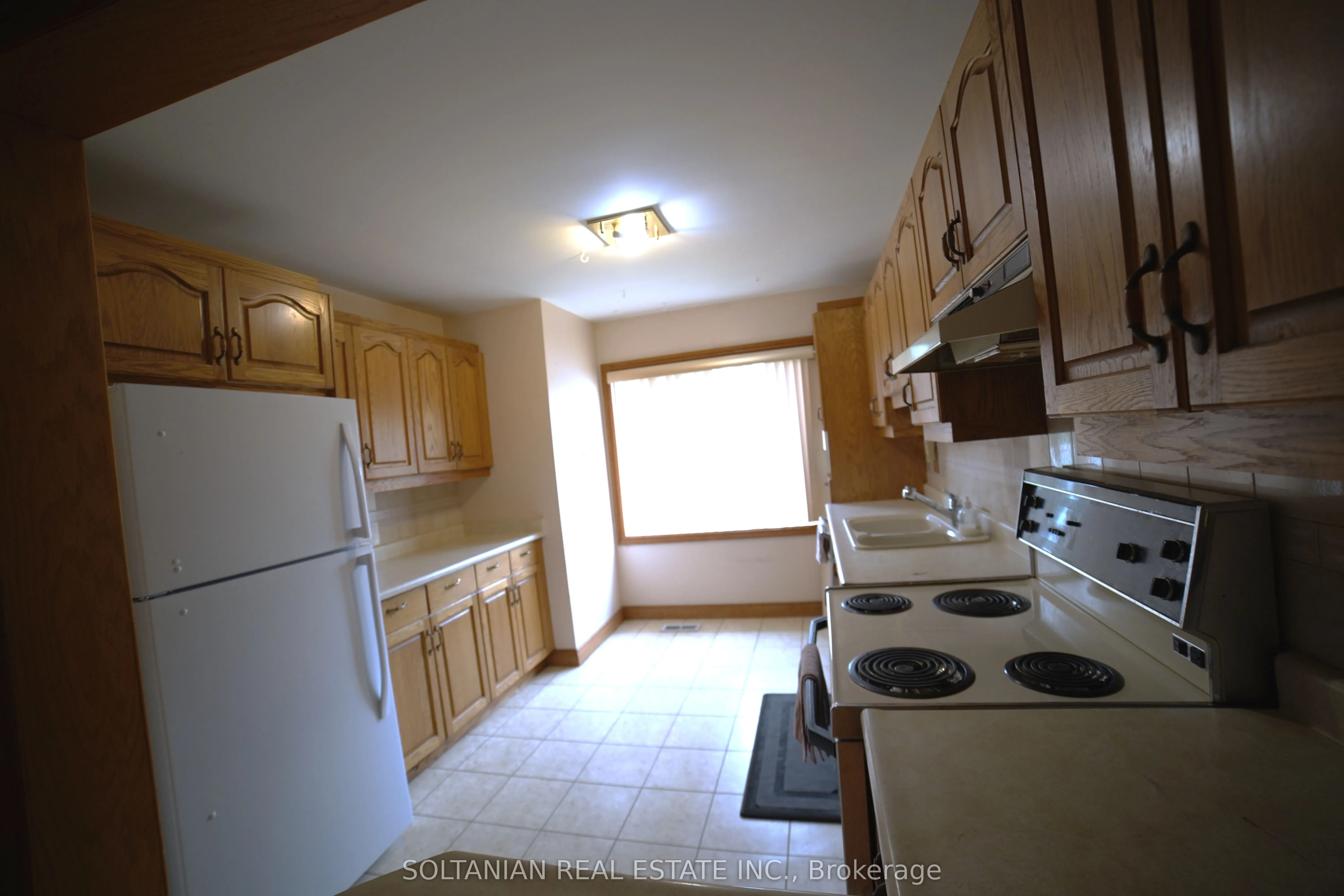 232 Finch Avenue W