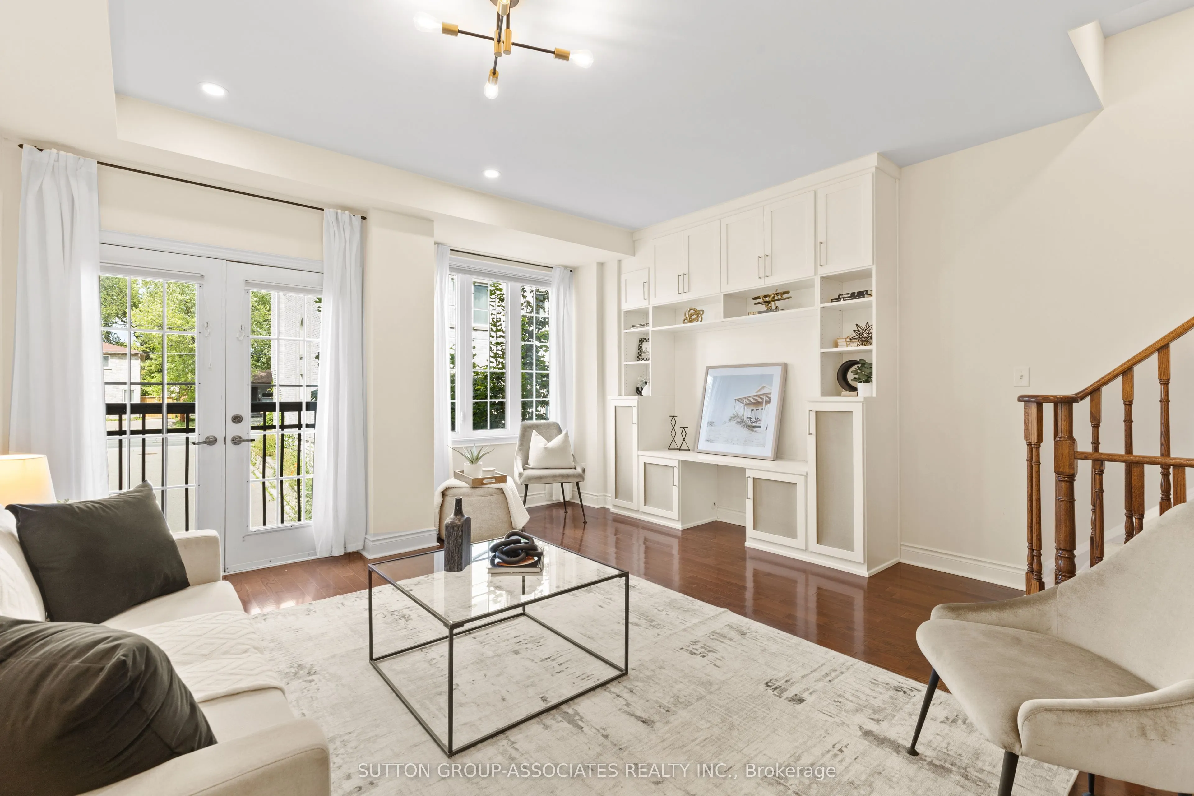 11 Garvin Mews