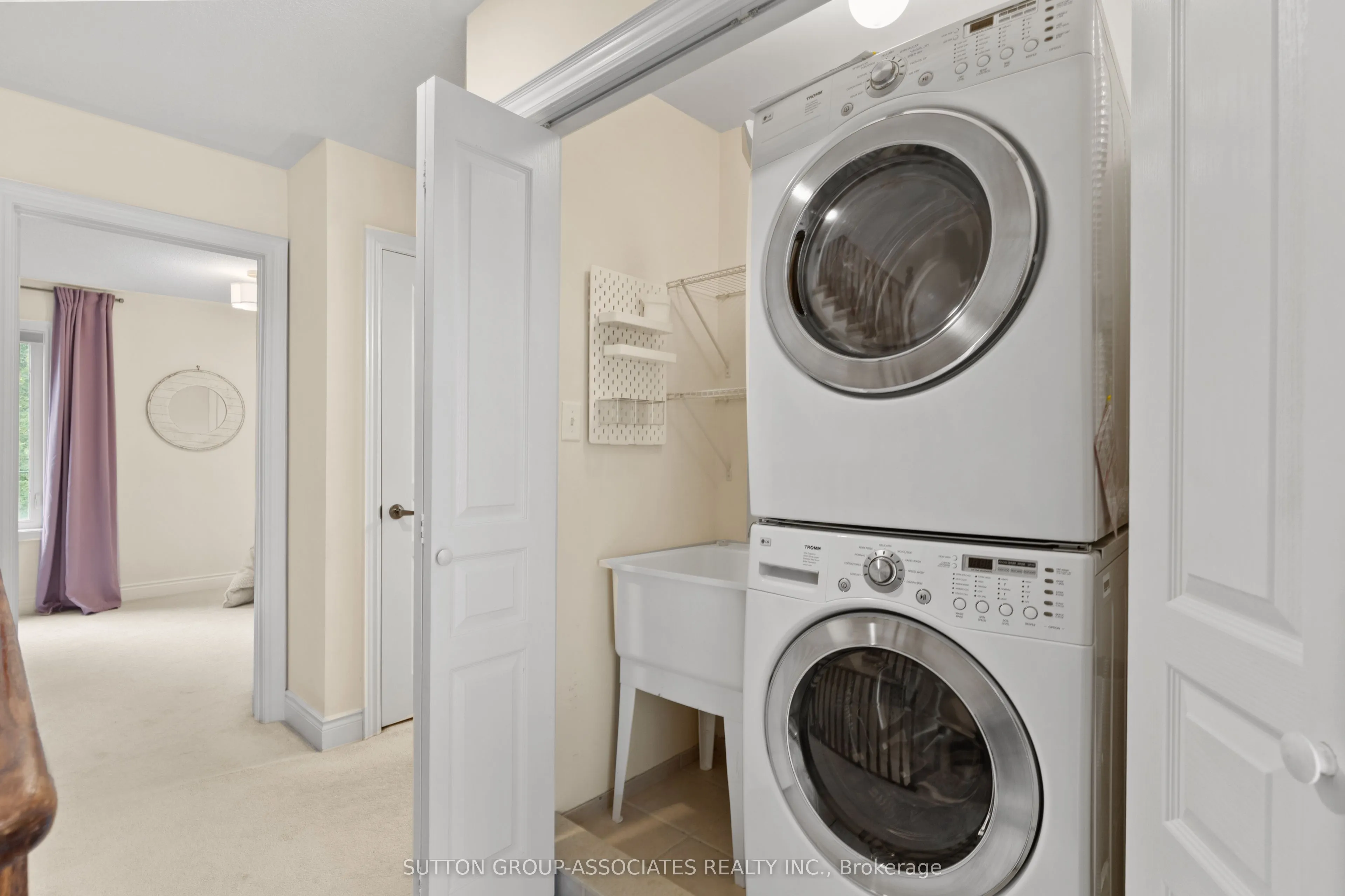 11 Garvin Mews