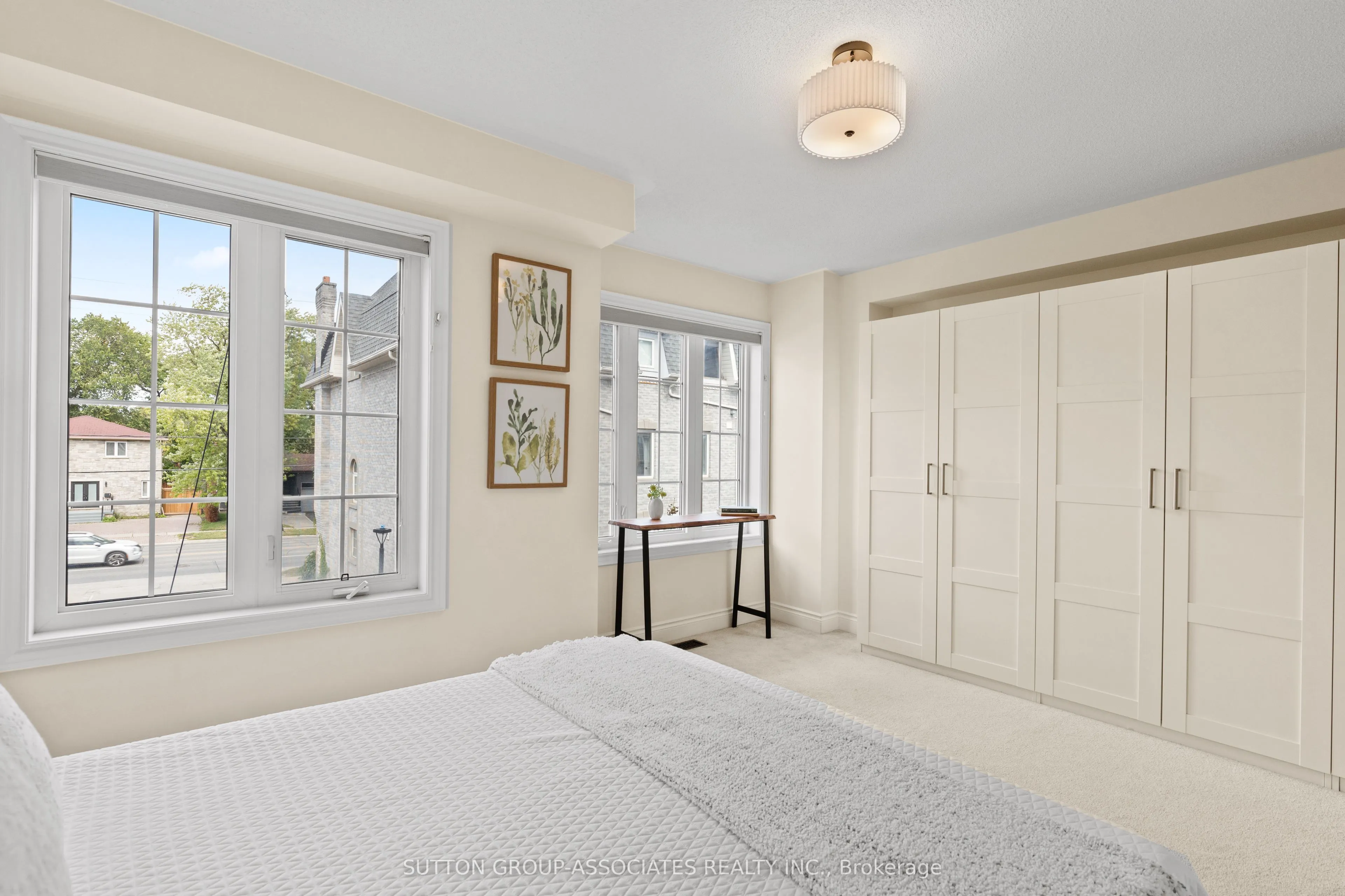 11 Garvin Mews
