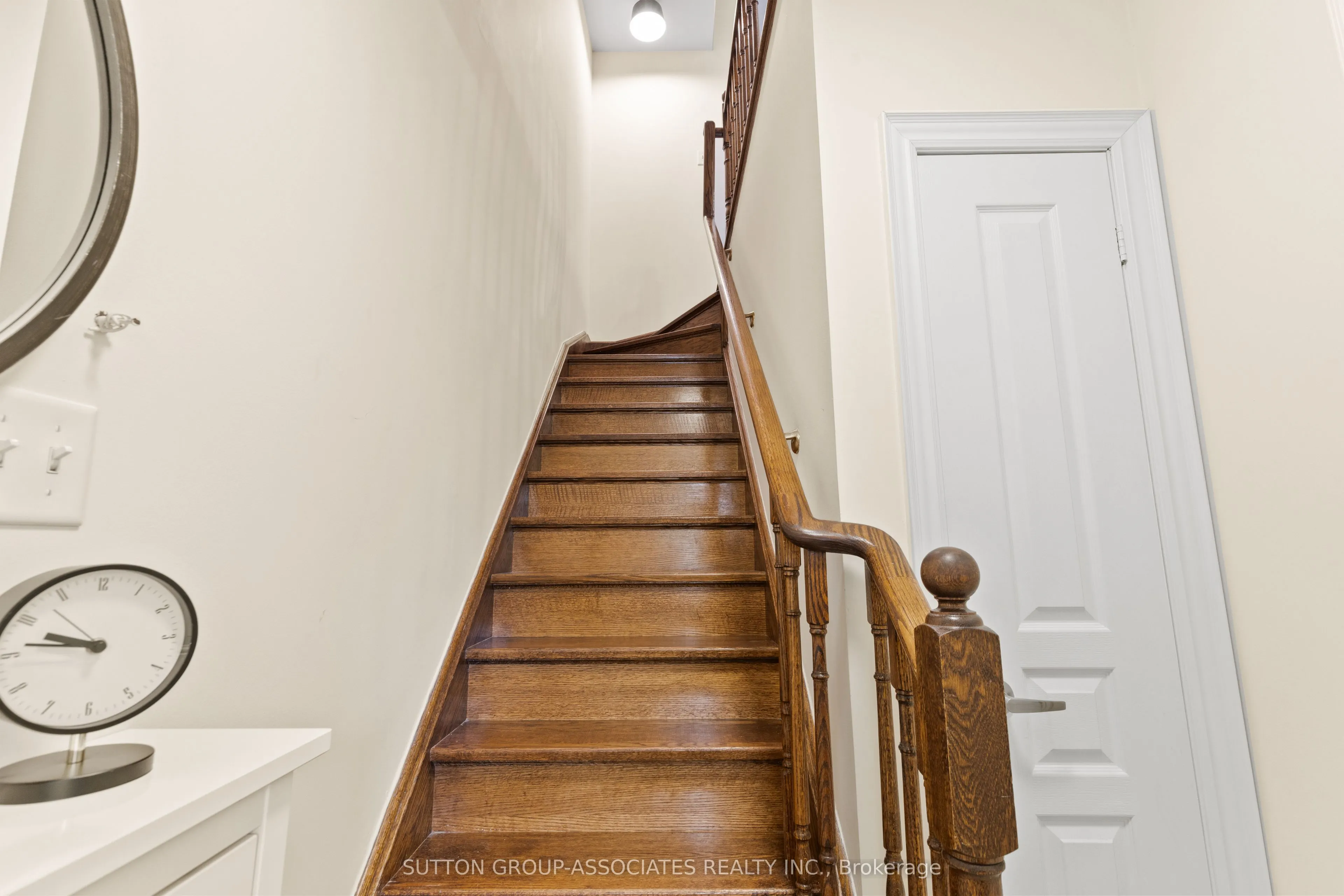 11 Garvin Mews