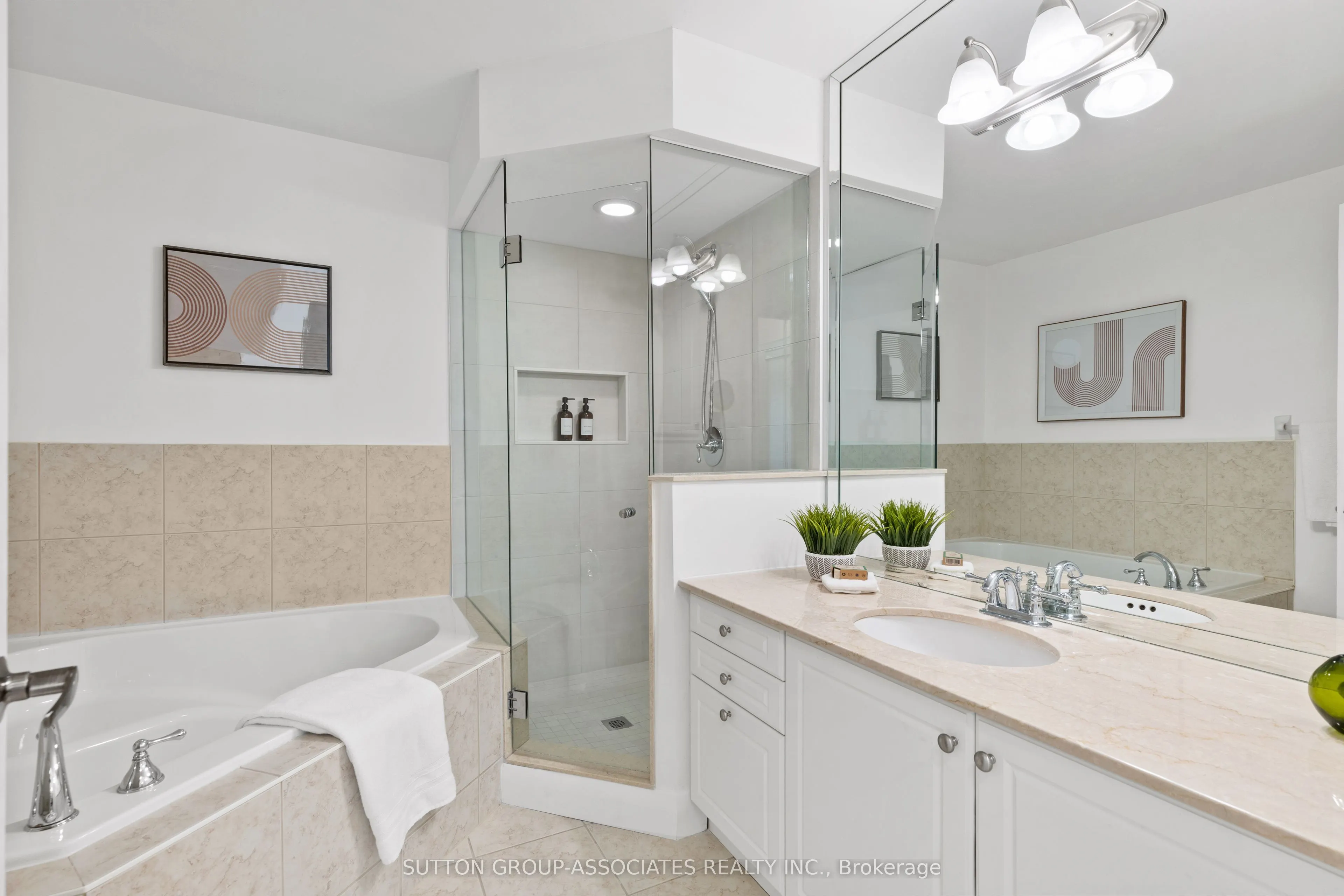11 Garvin Mews