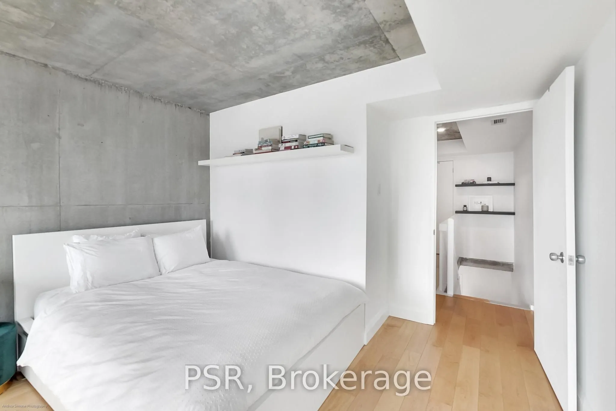 954 King Street W, #511