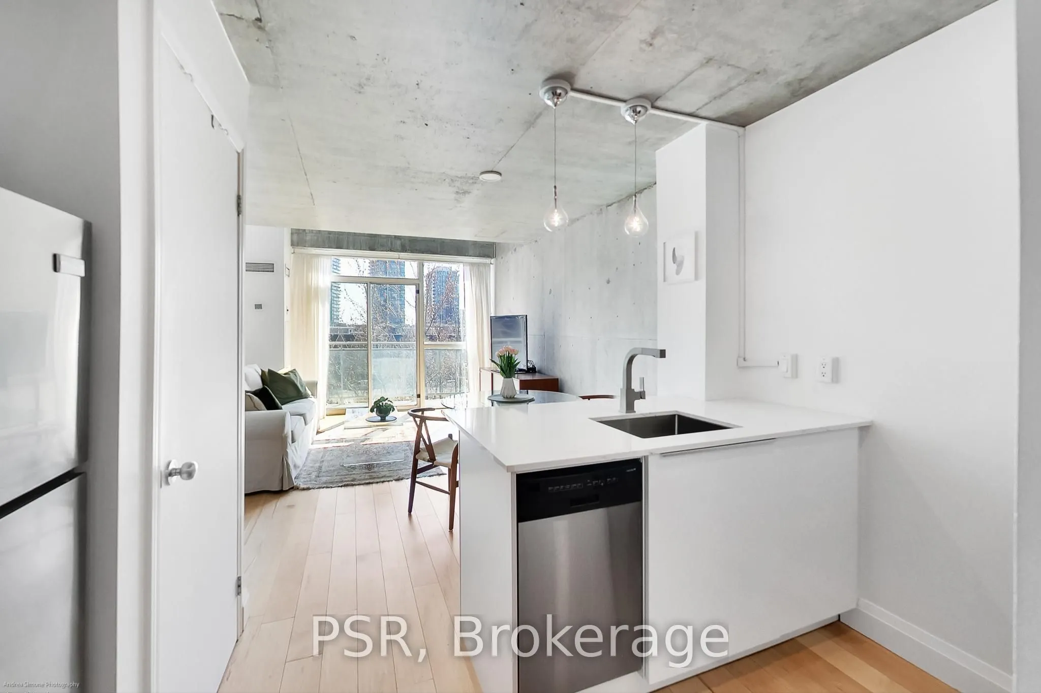 954 King Street W, #511