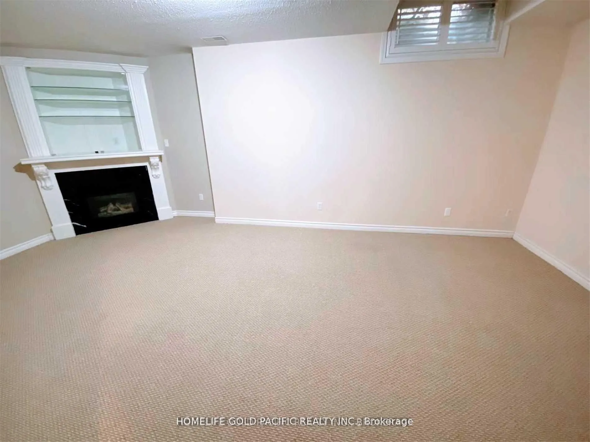 16 Humberstone Drive, #110