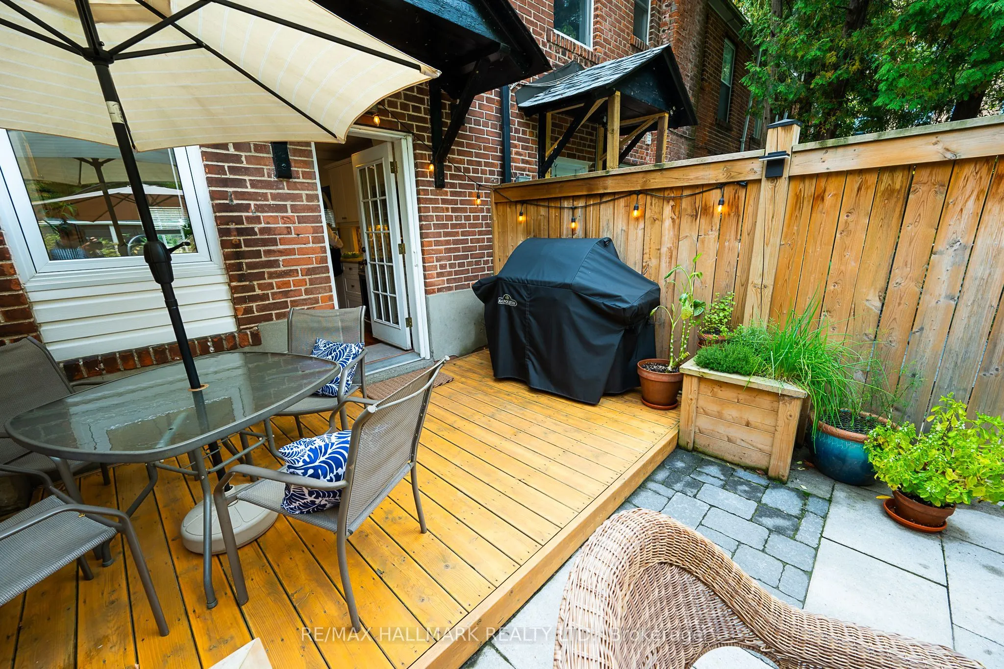 3318 Bathurst Street
