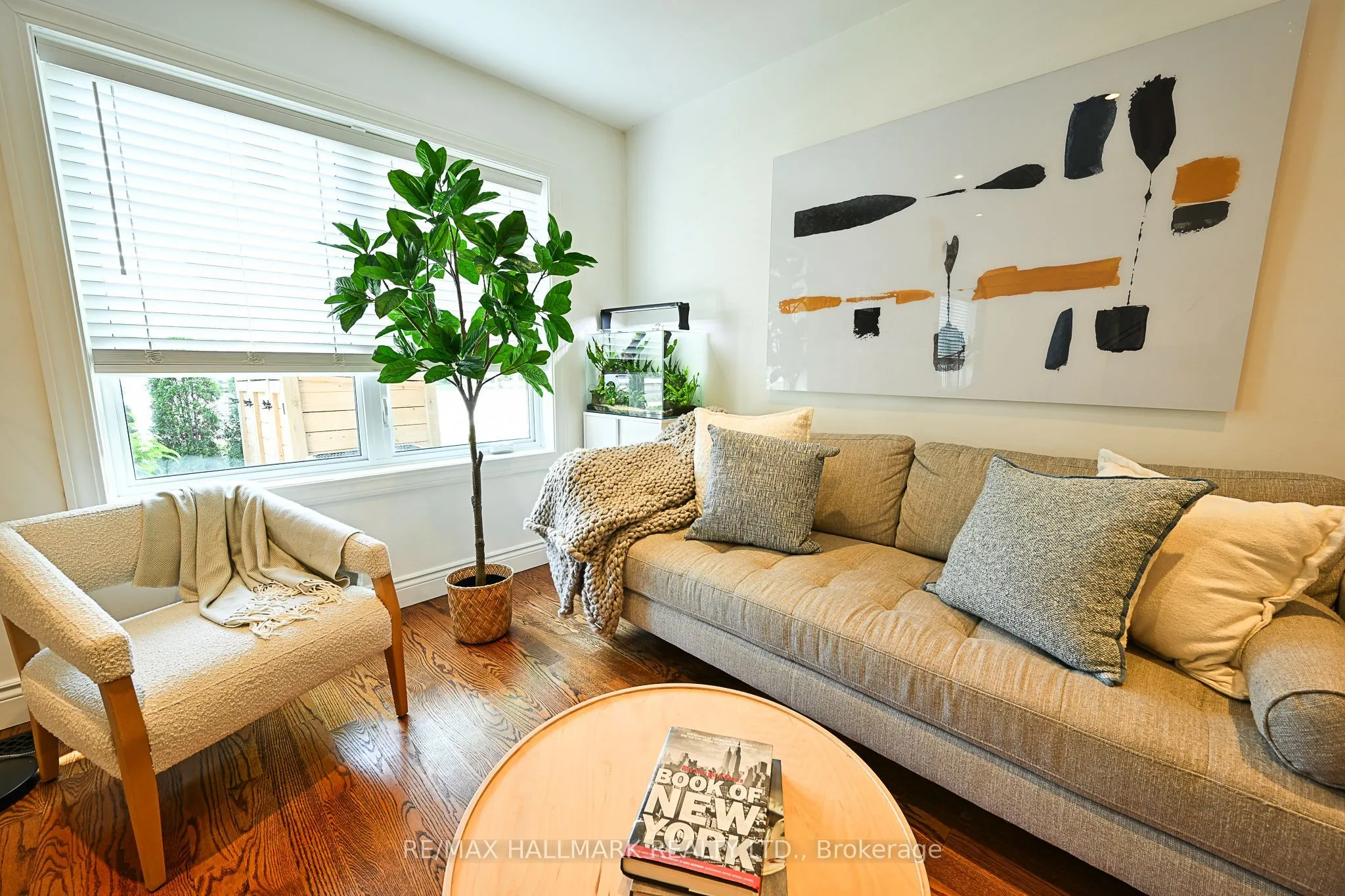 3318 Bathurst Street