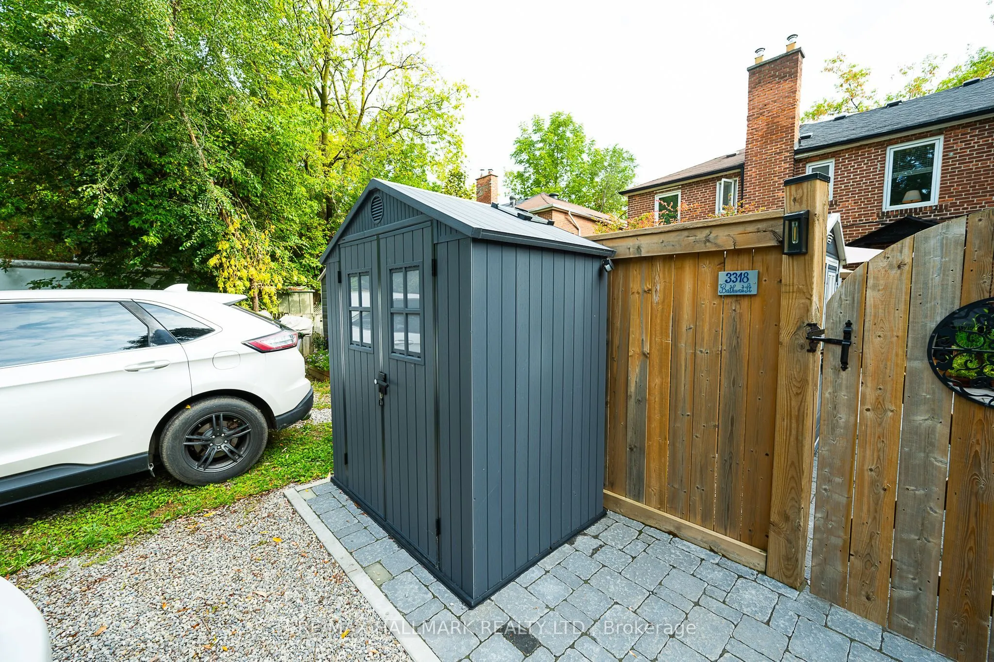 3318 Bathurst Street