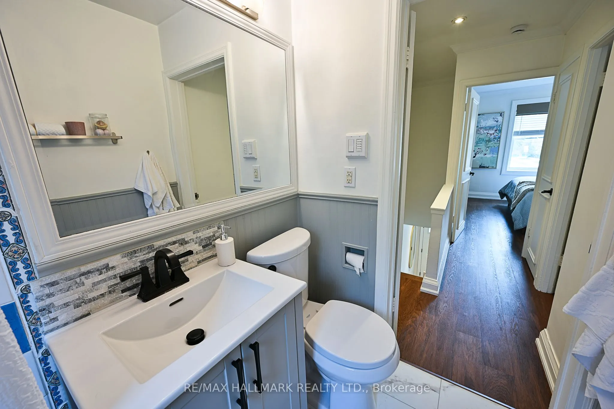 3318 Bathurst Street