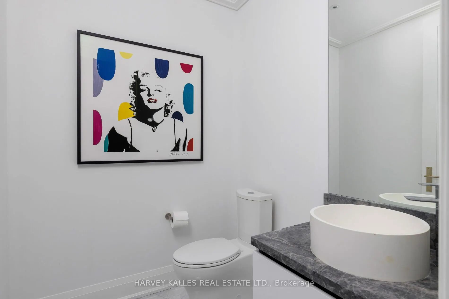 151 Avenue Road, #805