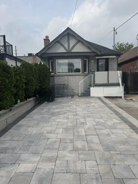 194 Roe Avenue