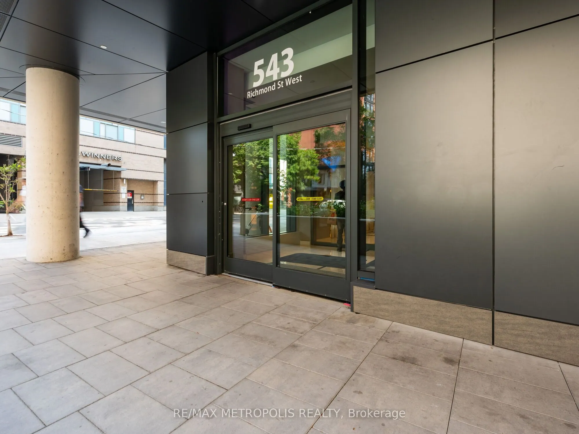 543 Richmond Street W, #806
