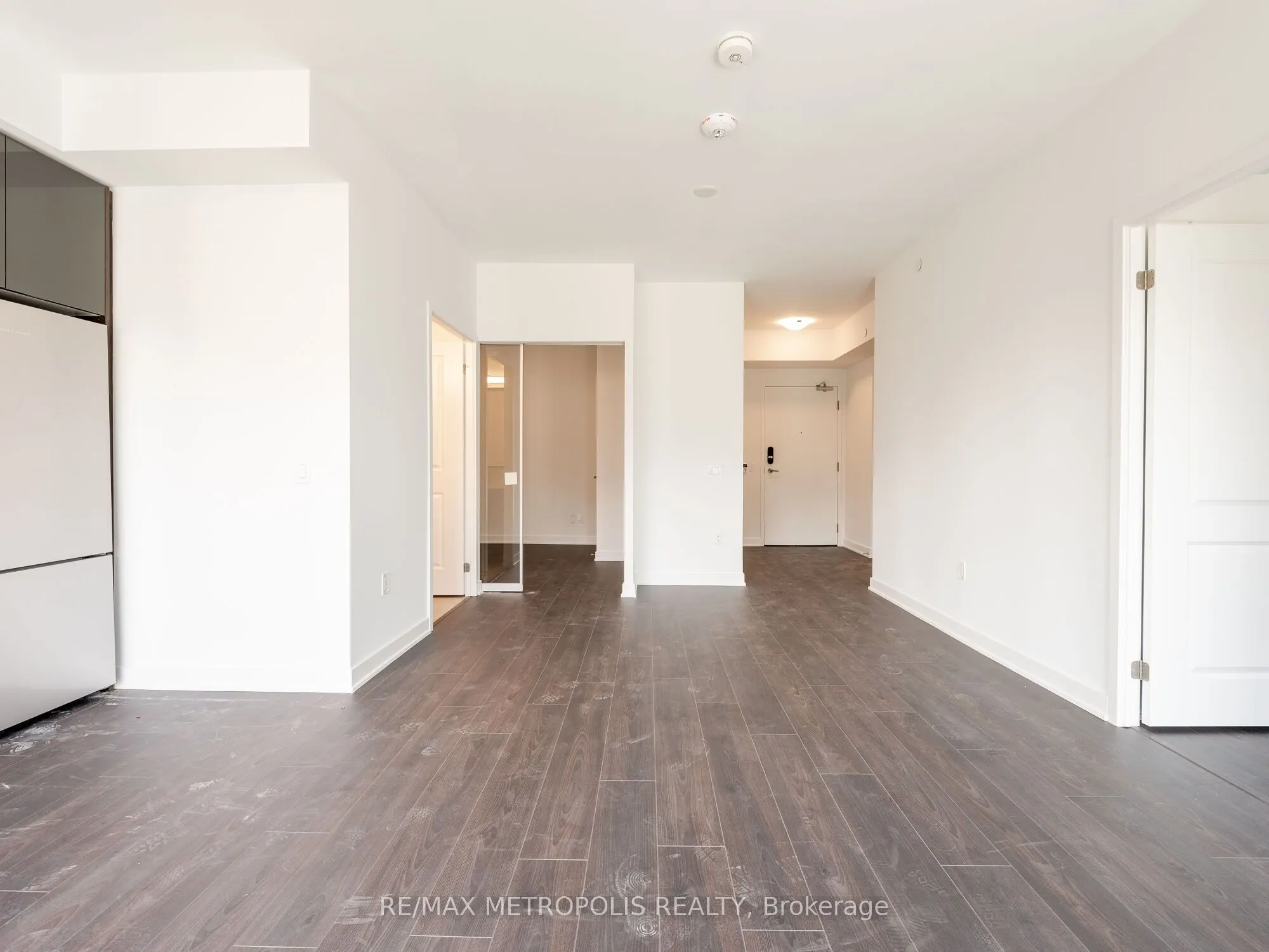 543 Richmond Street W, #806