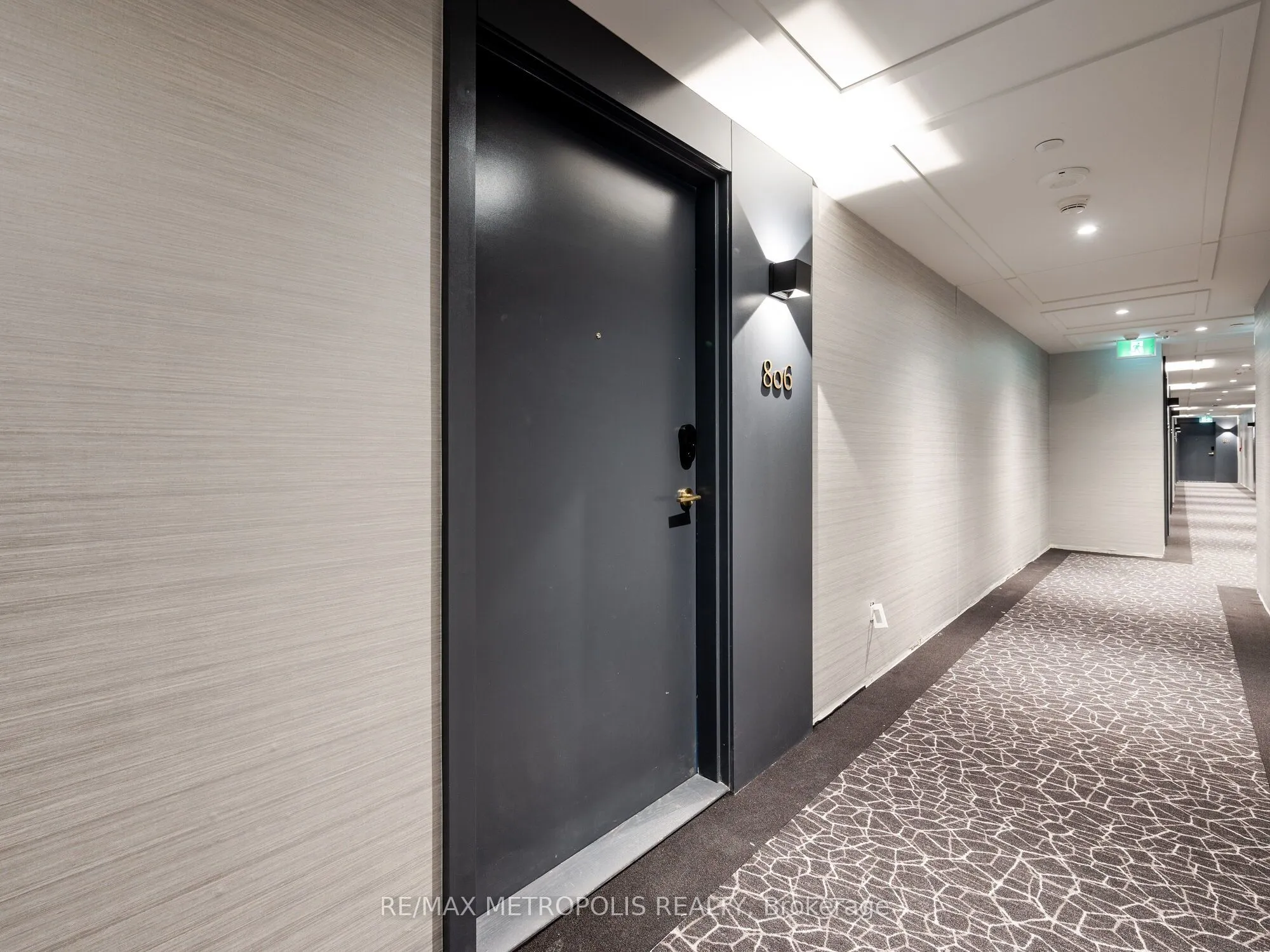 543 Richmond Street W, #806