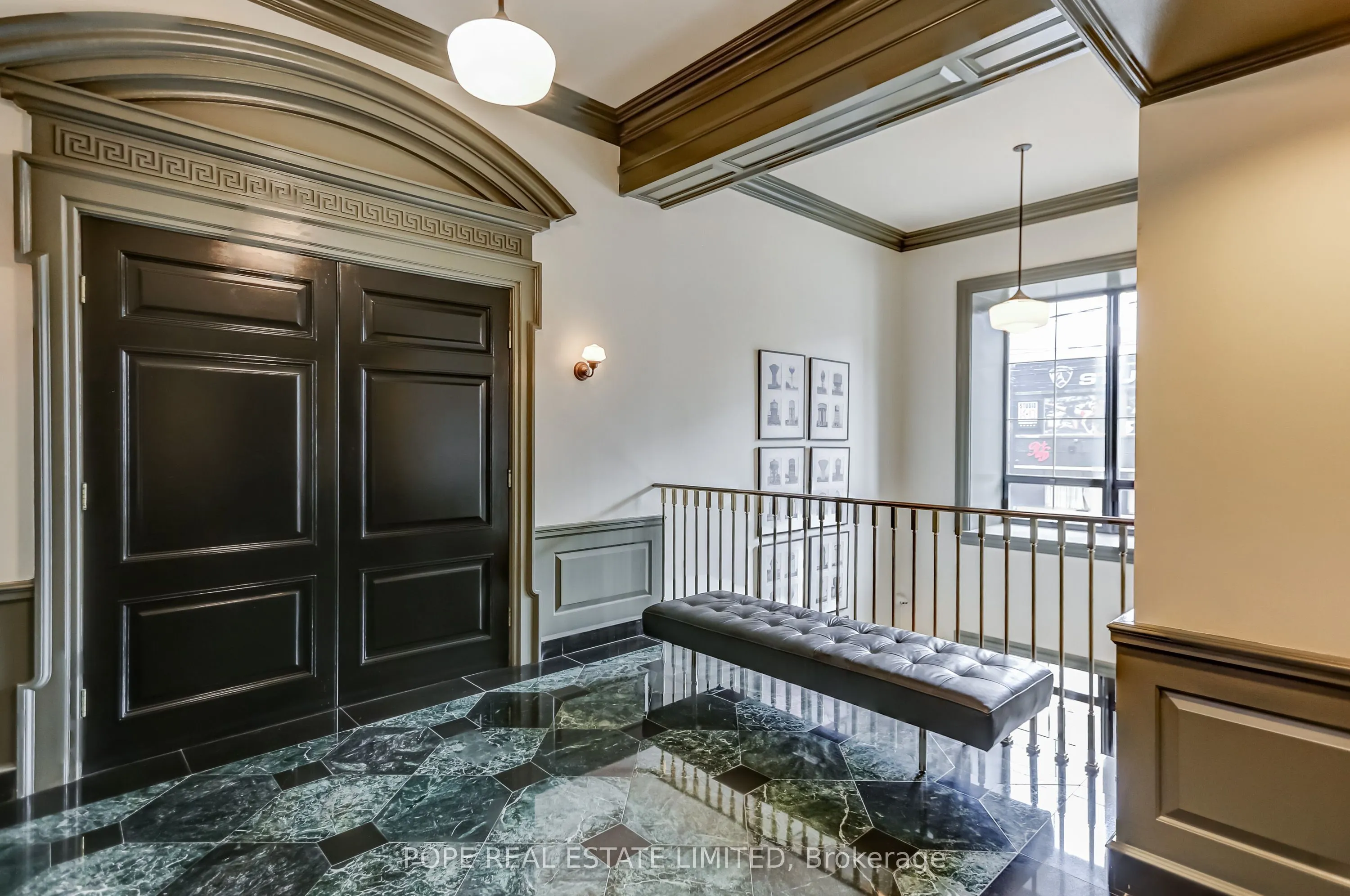 781 King Street W, #211