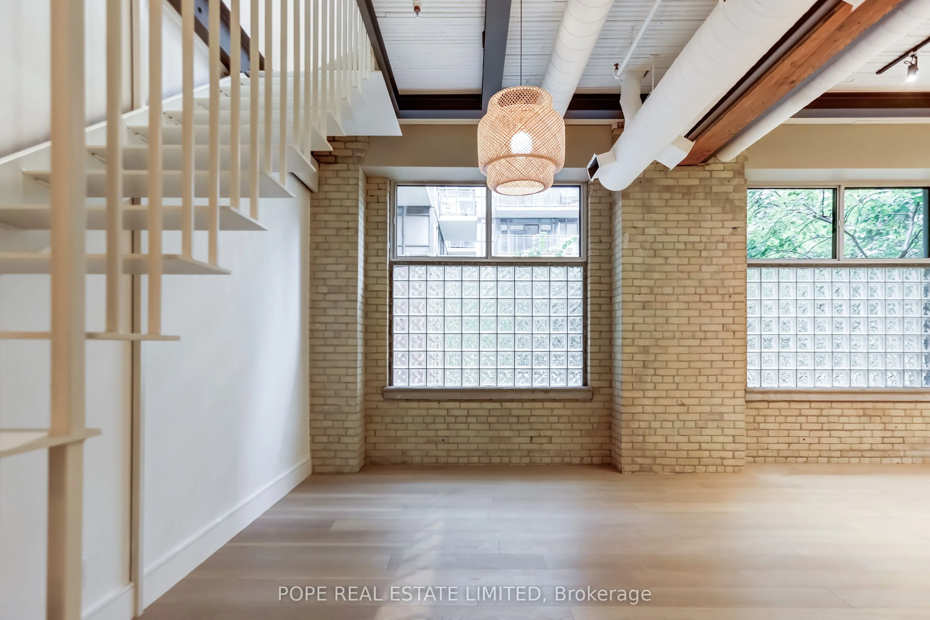 781 King Street W, #211