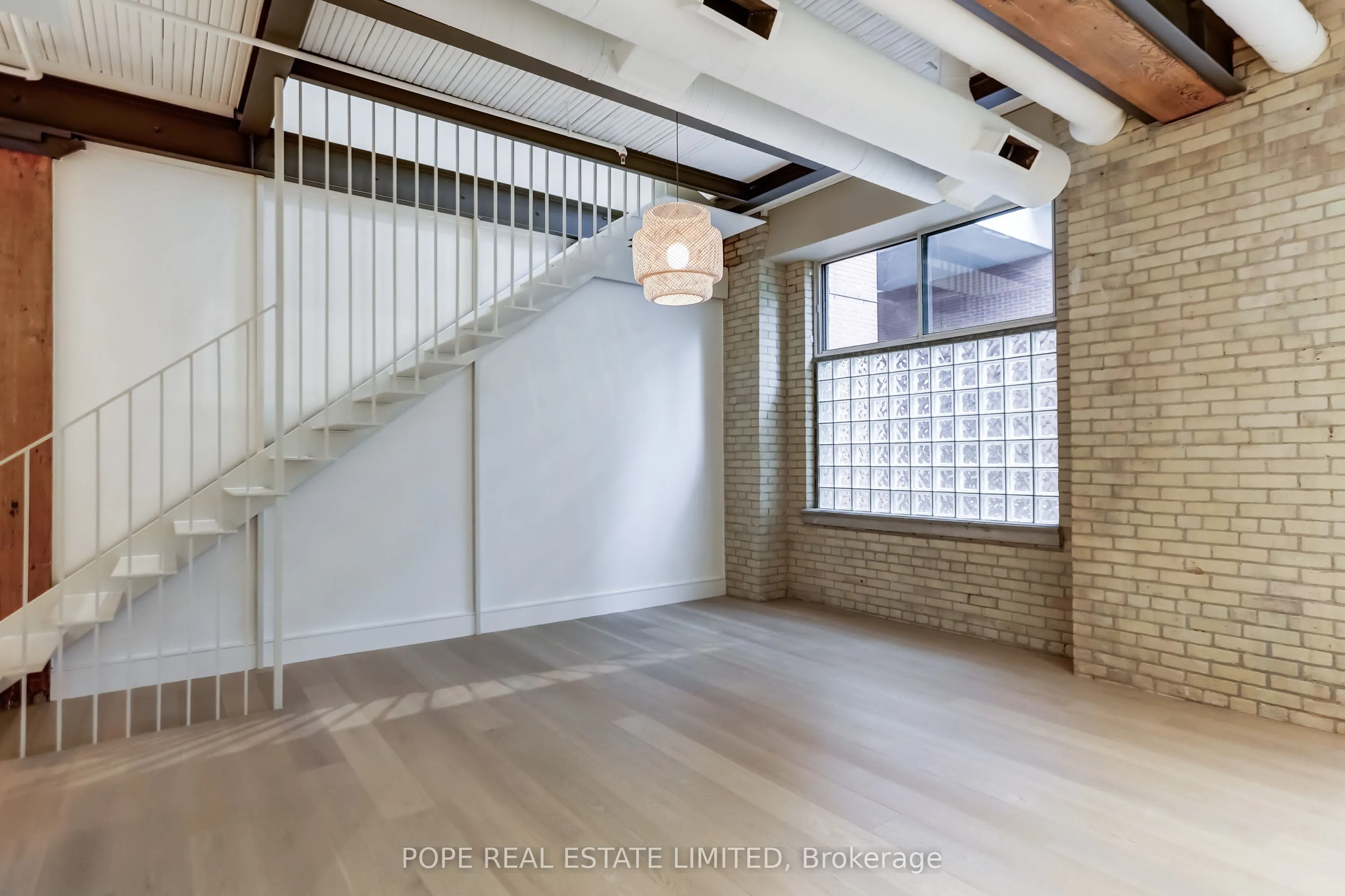 781 King Street W, #211