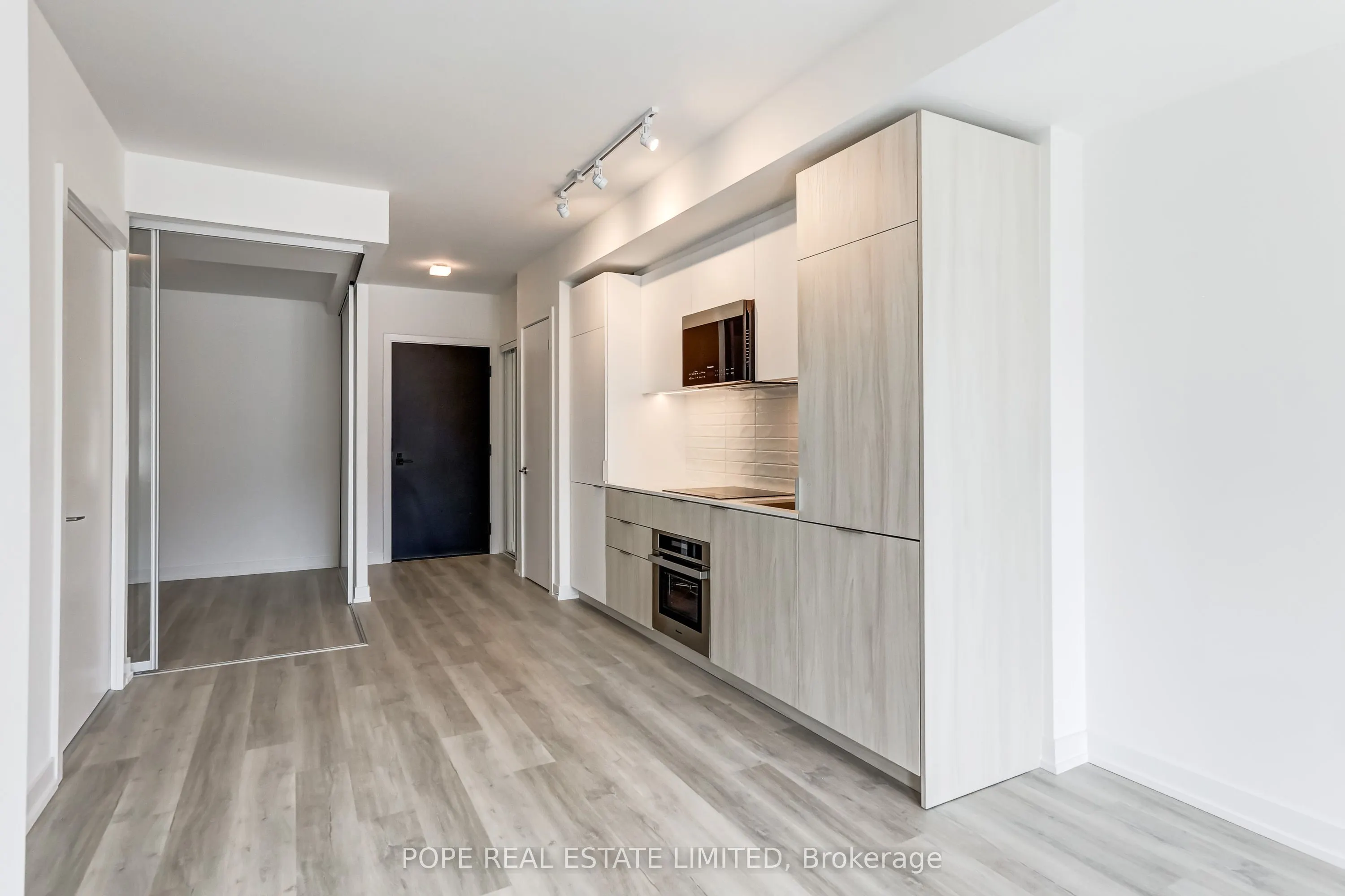 28 Eastern Avenue, #522
