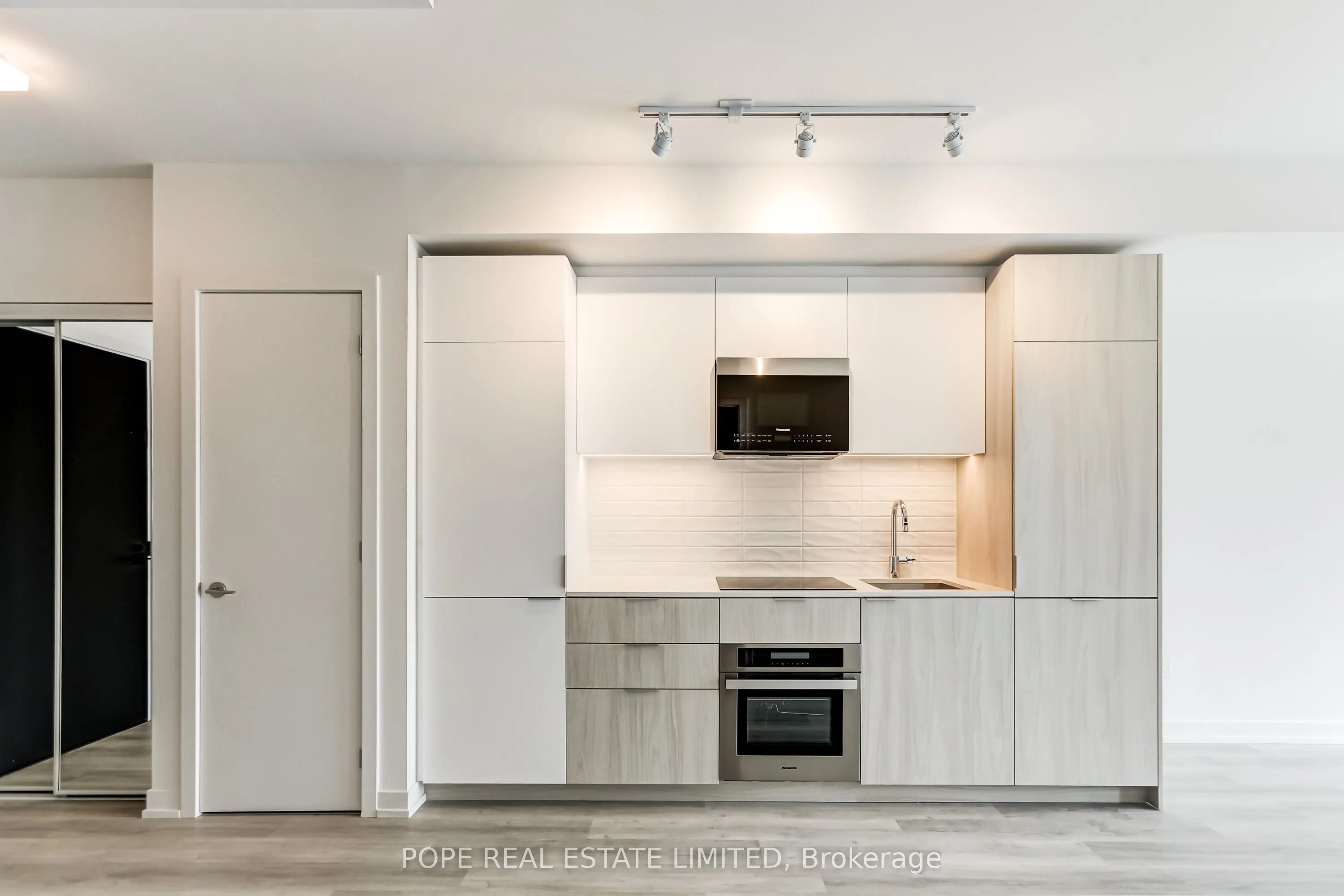 28 Eastern Avenue, #522