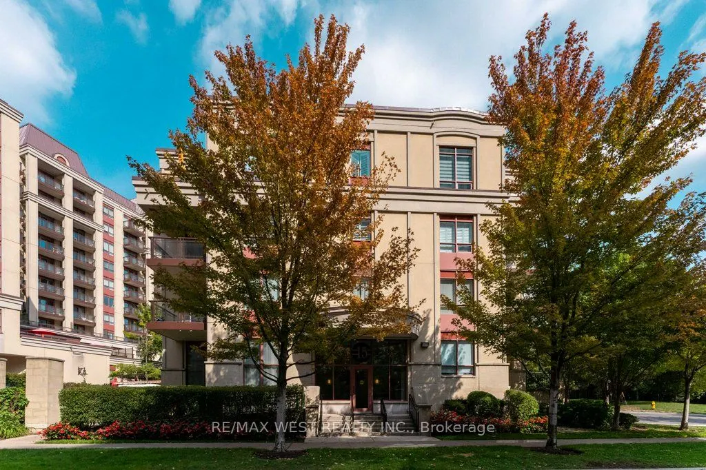 15 Rean Drive, #407