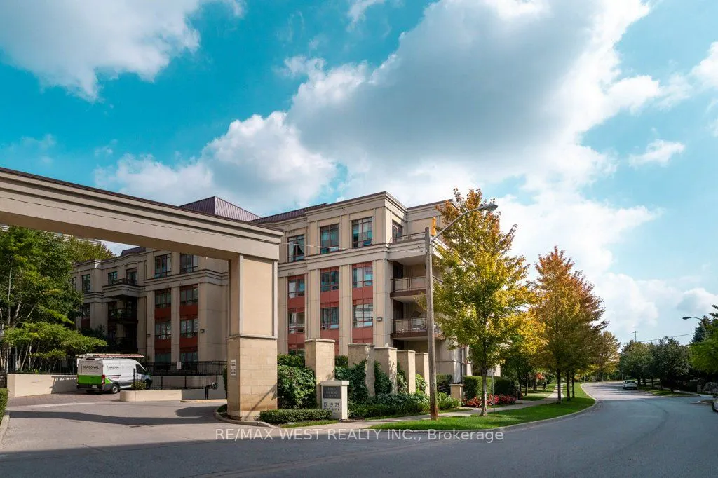 15 Rean Drive, #407