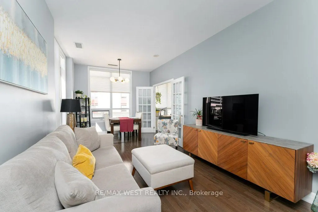 15 Rean Drive, #407