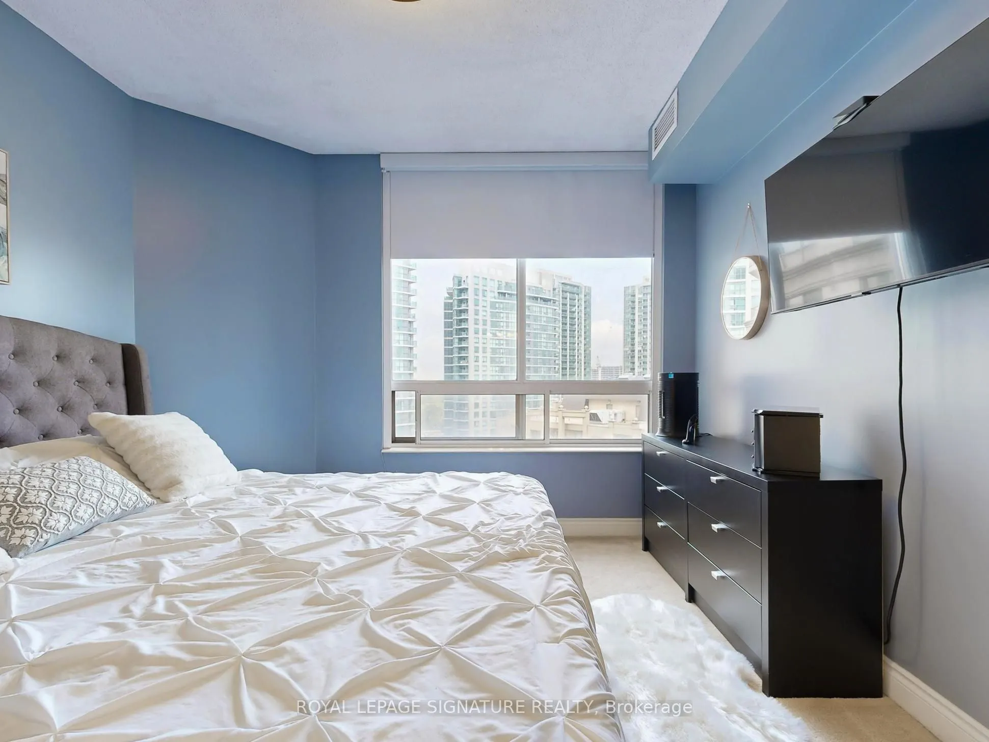 78 Harrison Garden Boulevard, #1302