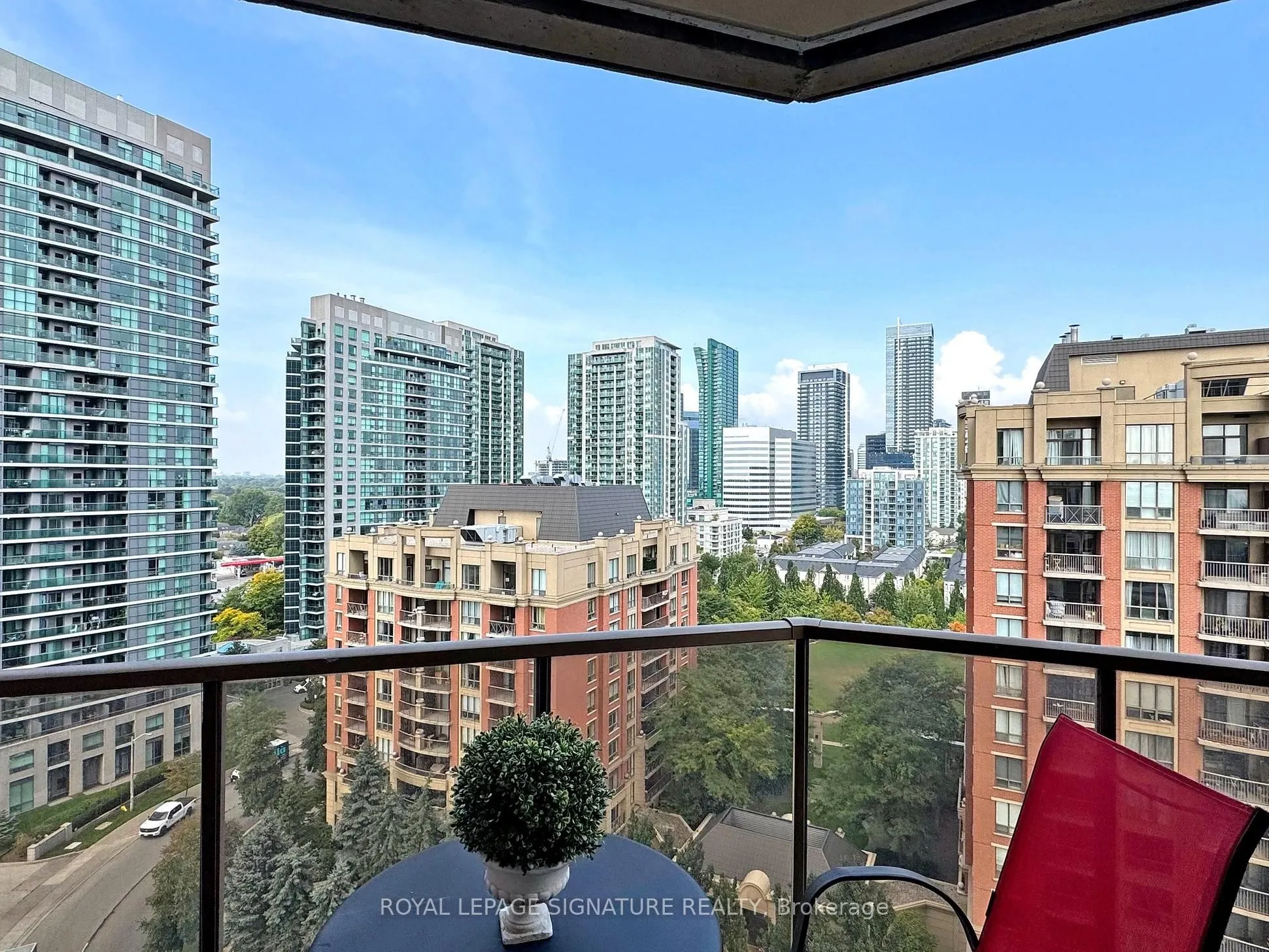 78 Harrison Garden Boulevard, #1302