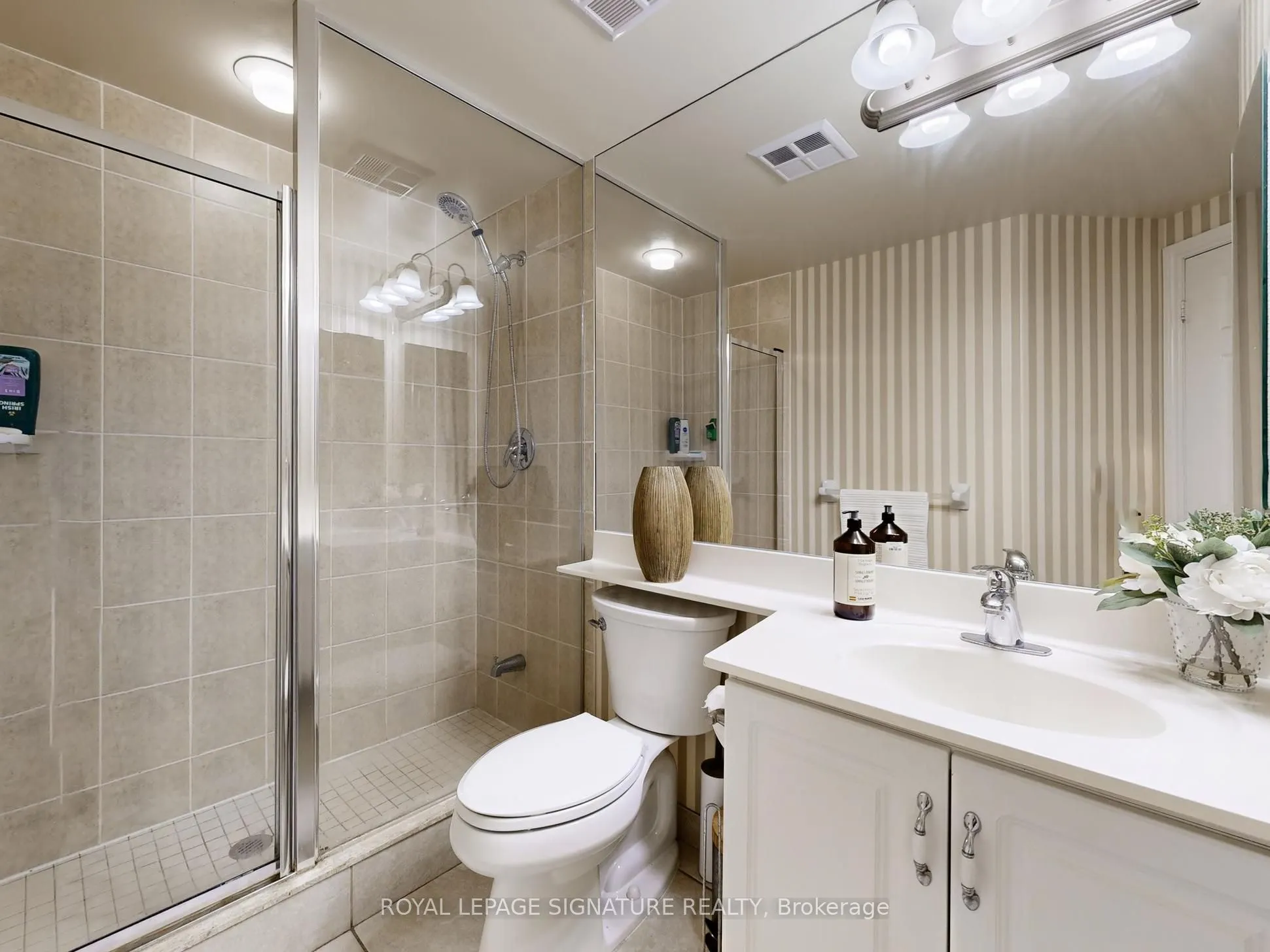 78 Harrison Garden Boulevard, #1302