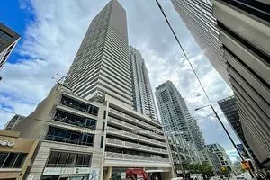 2221 Yonge Street, #4005