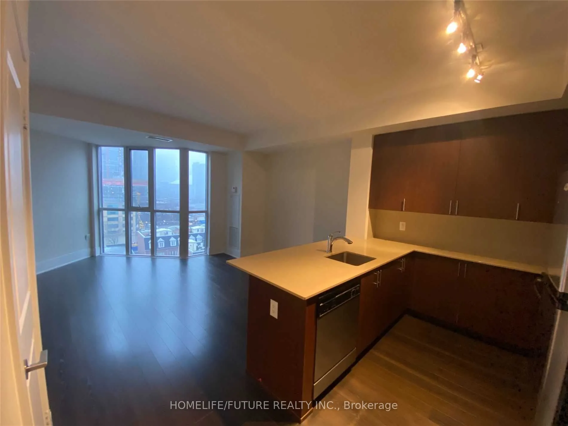 560 Front Street, #W #915