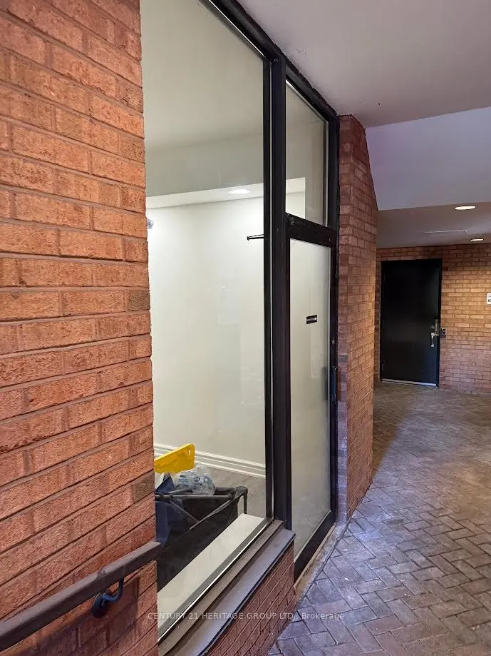2900 Yonge Street, #101