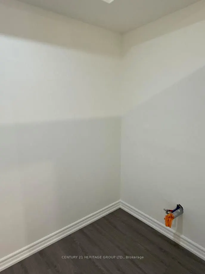 2900 Yonge Street, #101