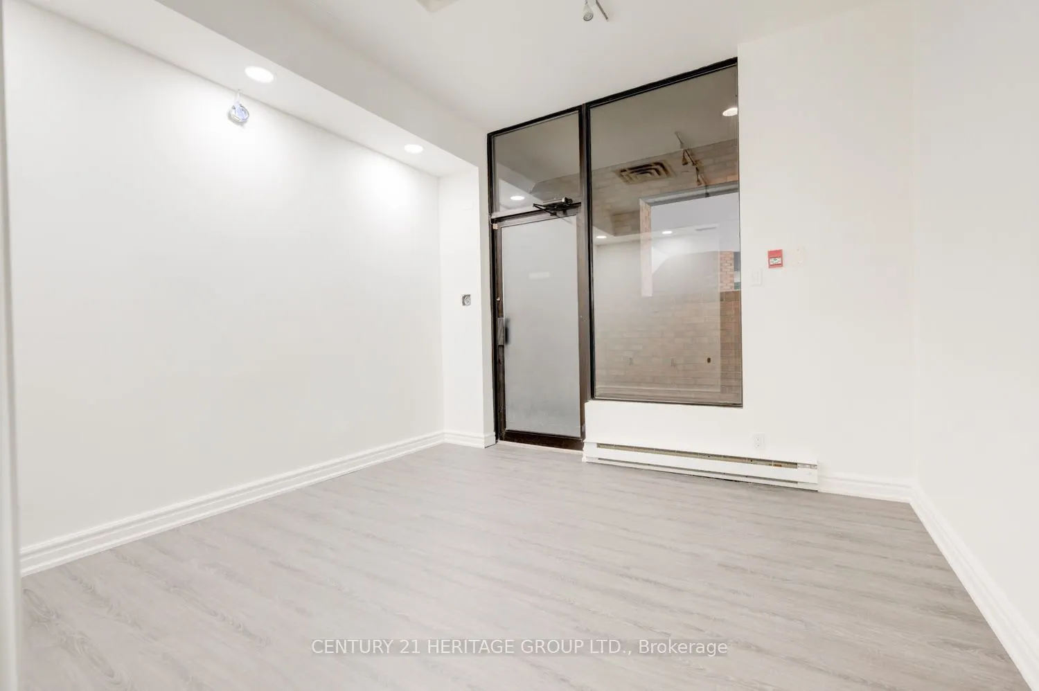 2900 Yonge Street, #101