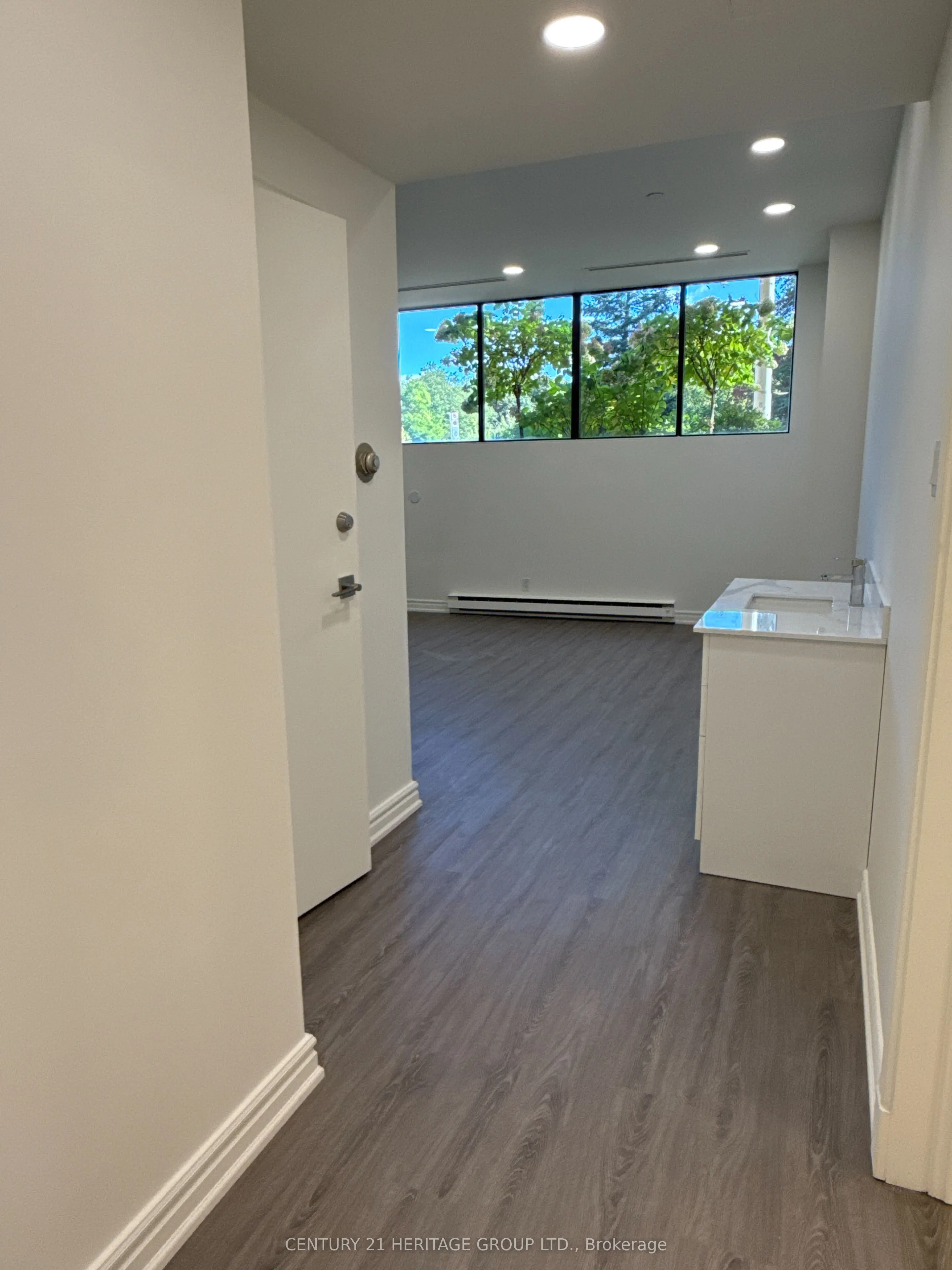 2900 Yonge Street, #101