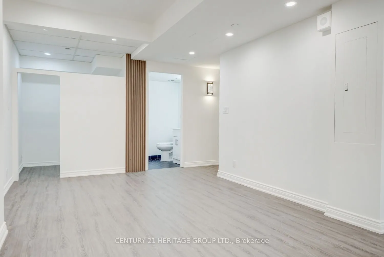 2900 Yonge Street, #101