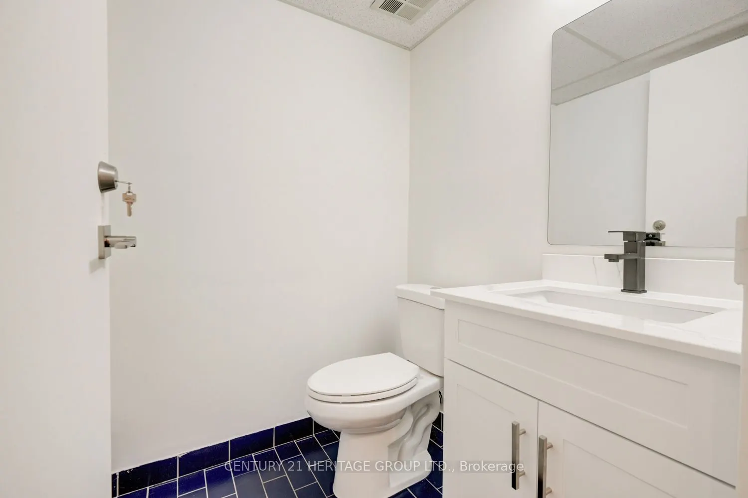 2900 Yonge Street, #101