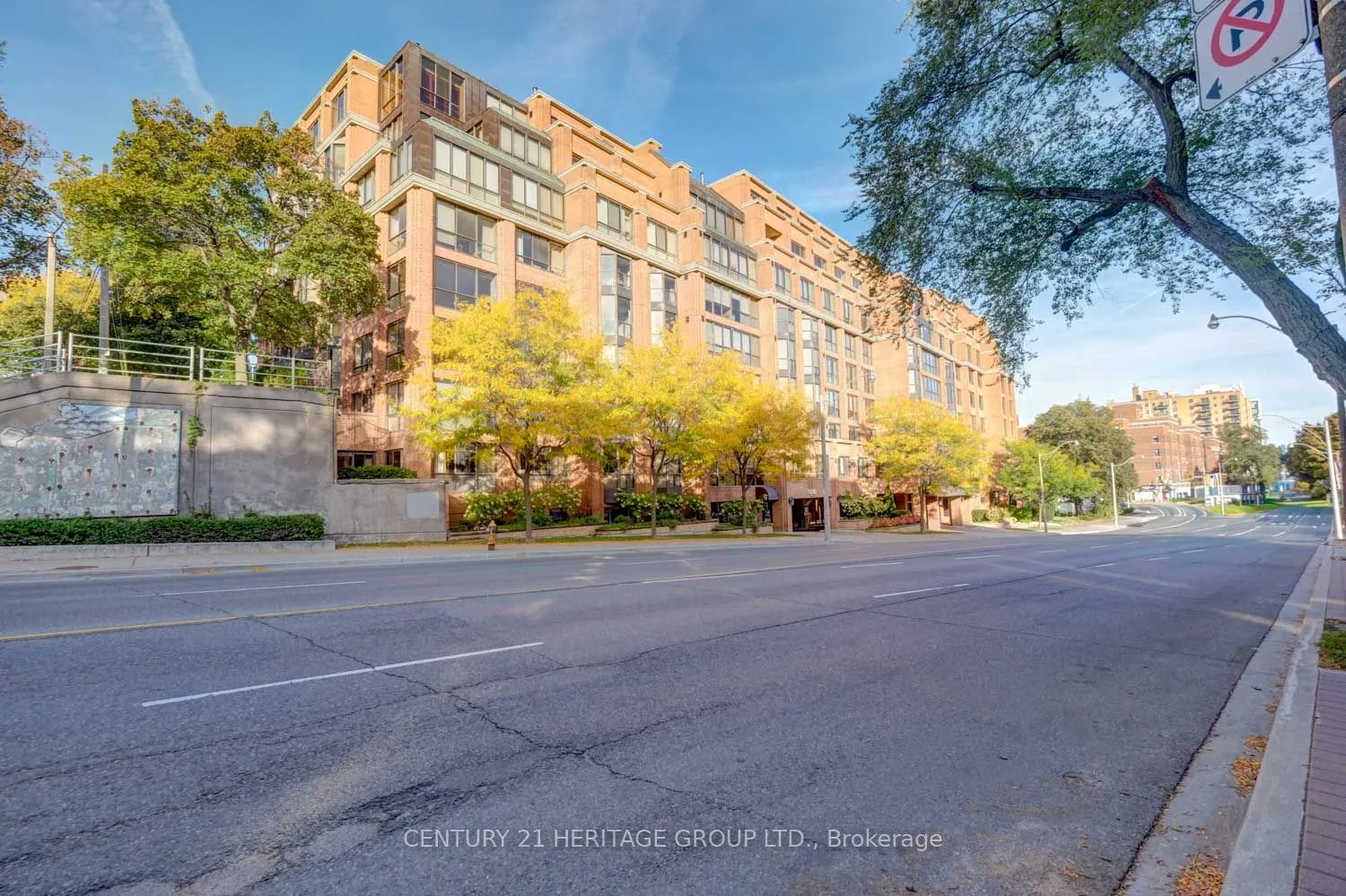 2900 Yonge Street, #101