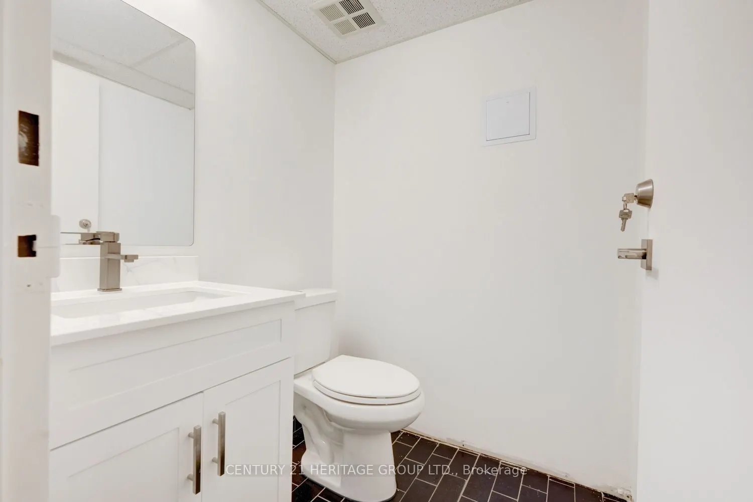2900 Yonge Street, #101