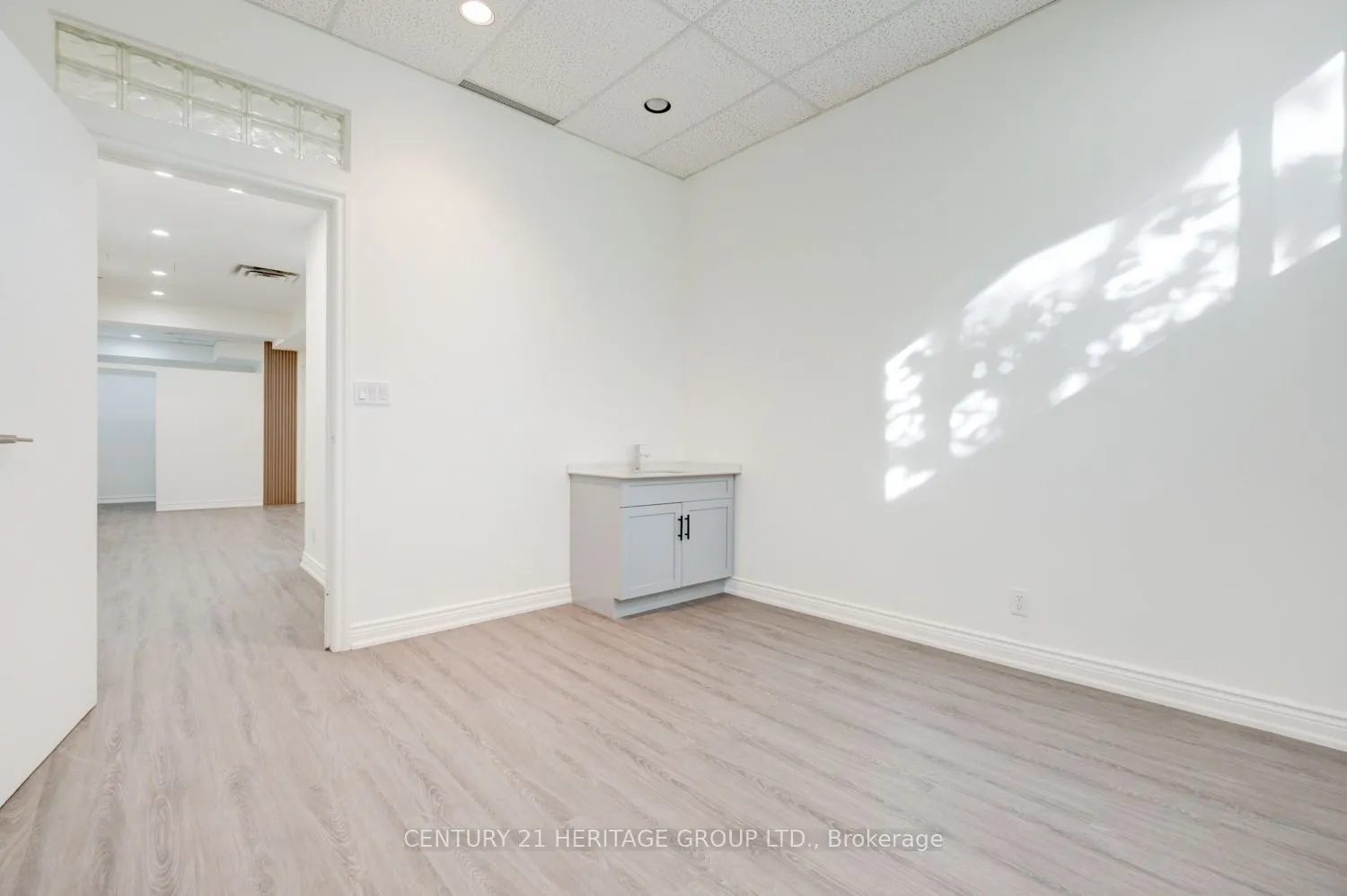 2900 Yonge Street, #101