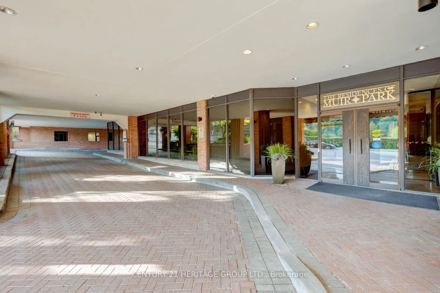 2900 Yonge Street, #101