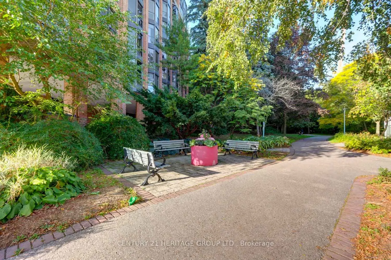 2900 Yonge Street, #101