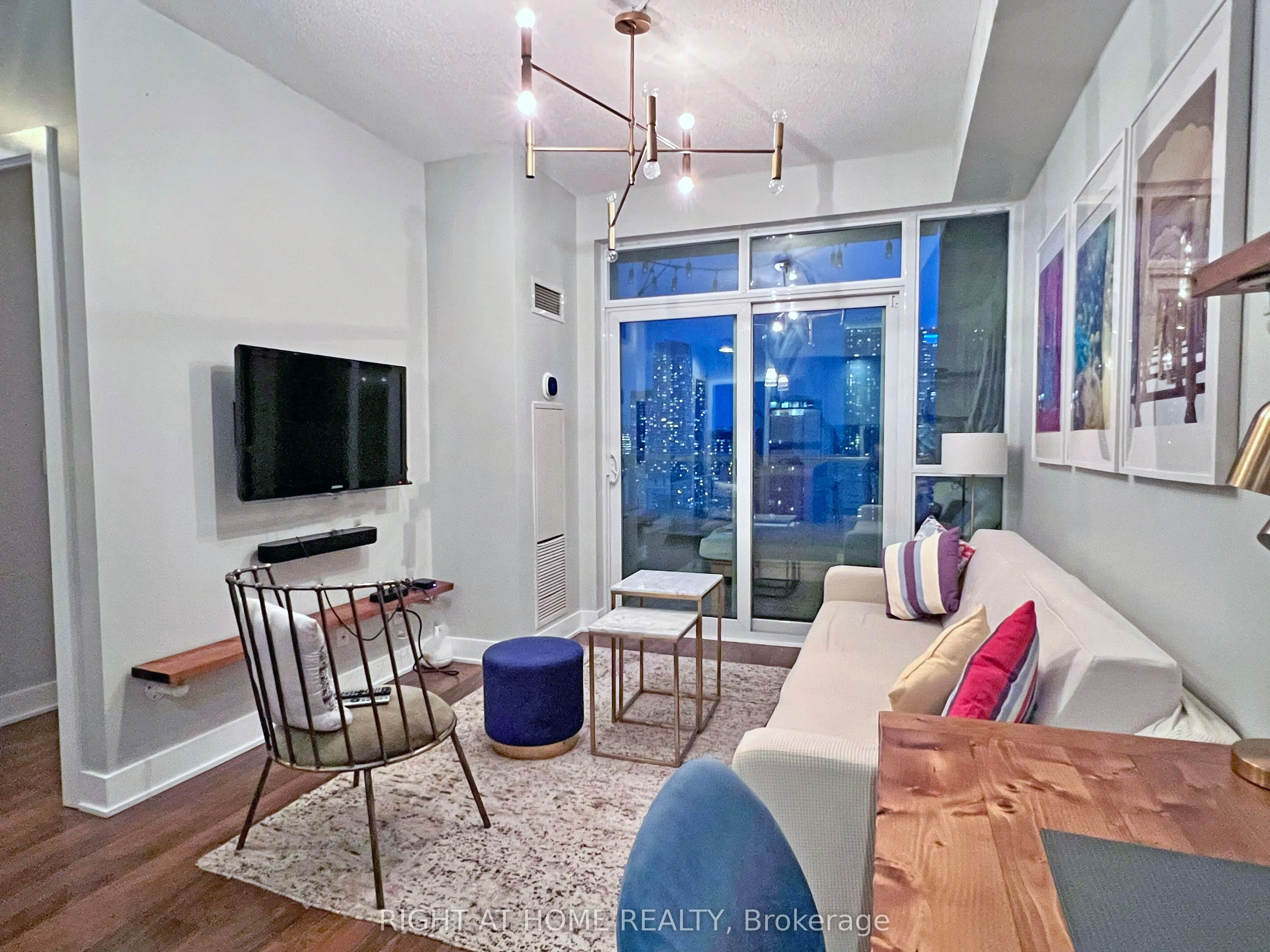 120 Homewood Avenue, #2710