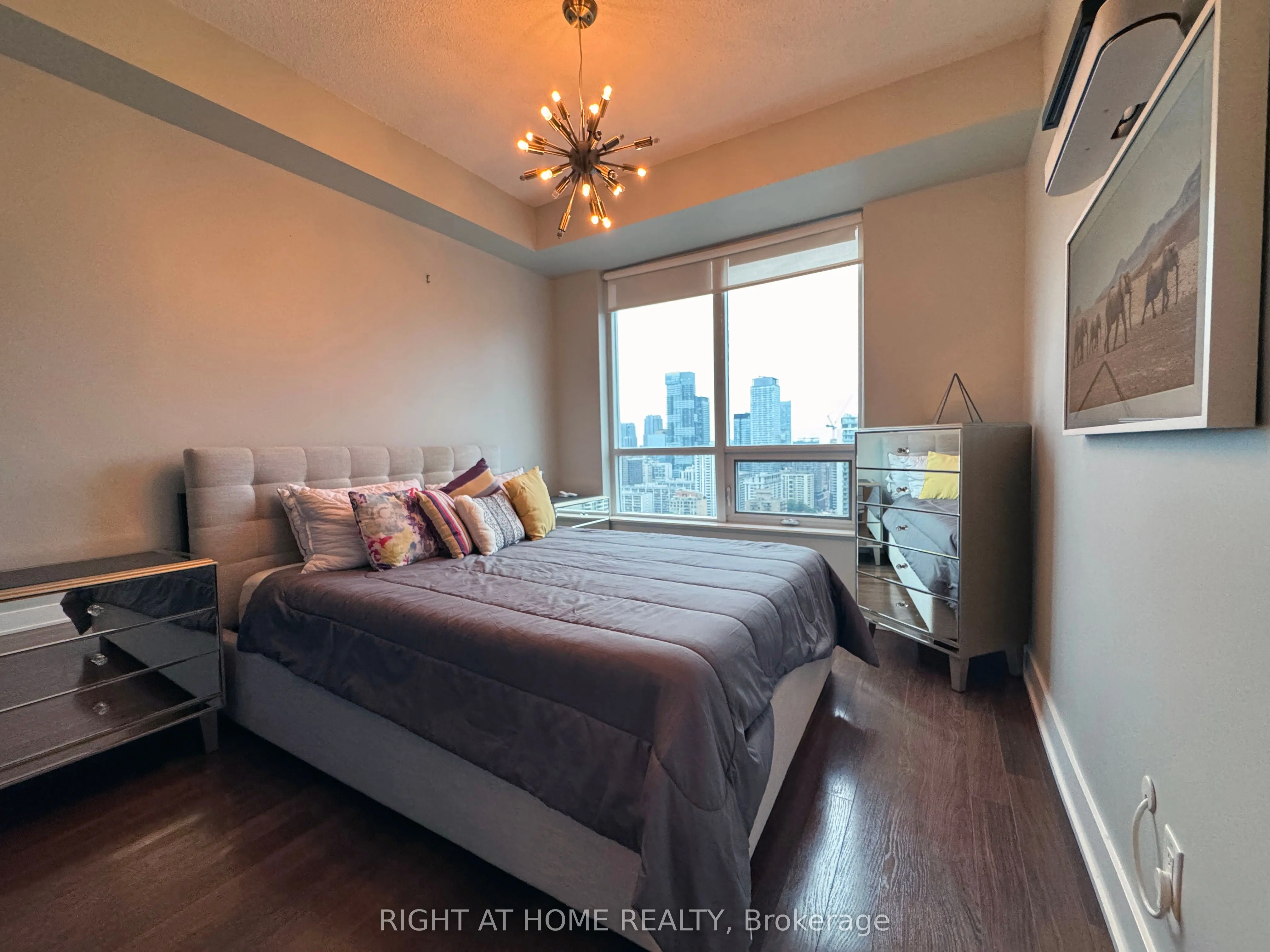 120 Homewood Avenue, #2710
