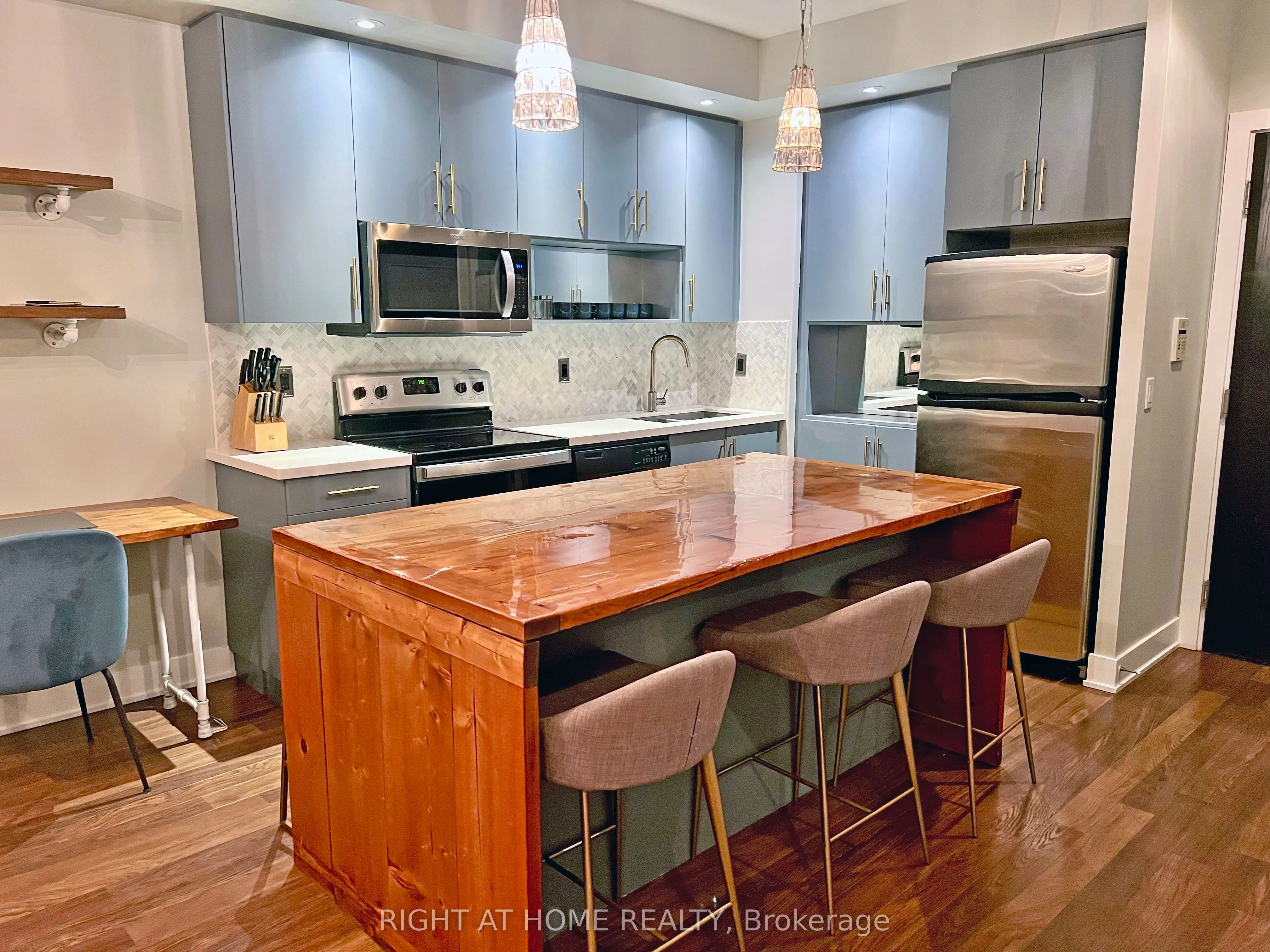 120 Homewood Avenue, #2710