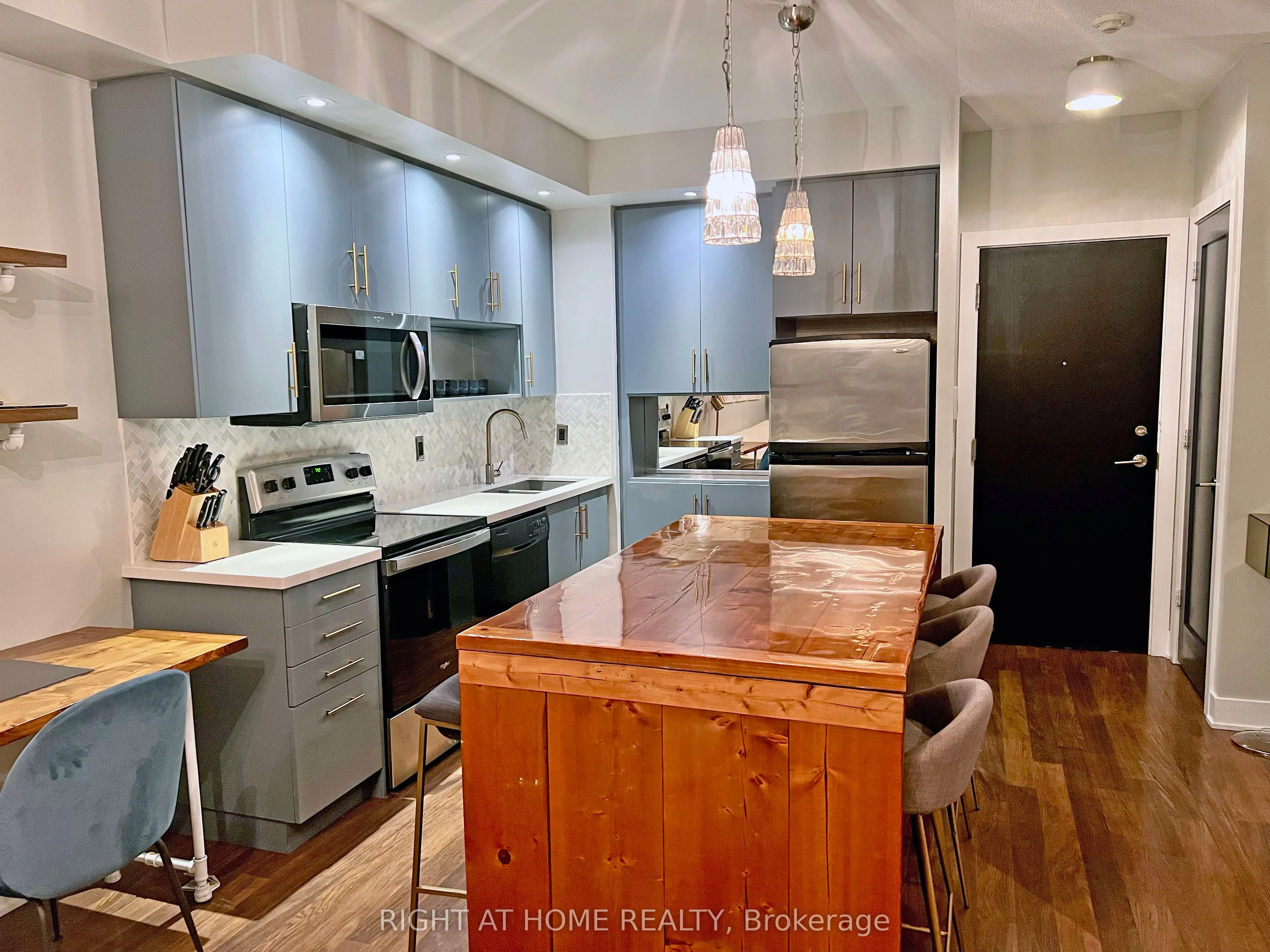 120 Homewood Avenue, #2710