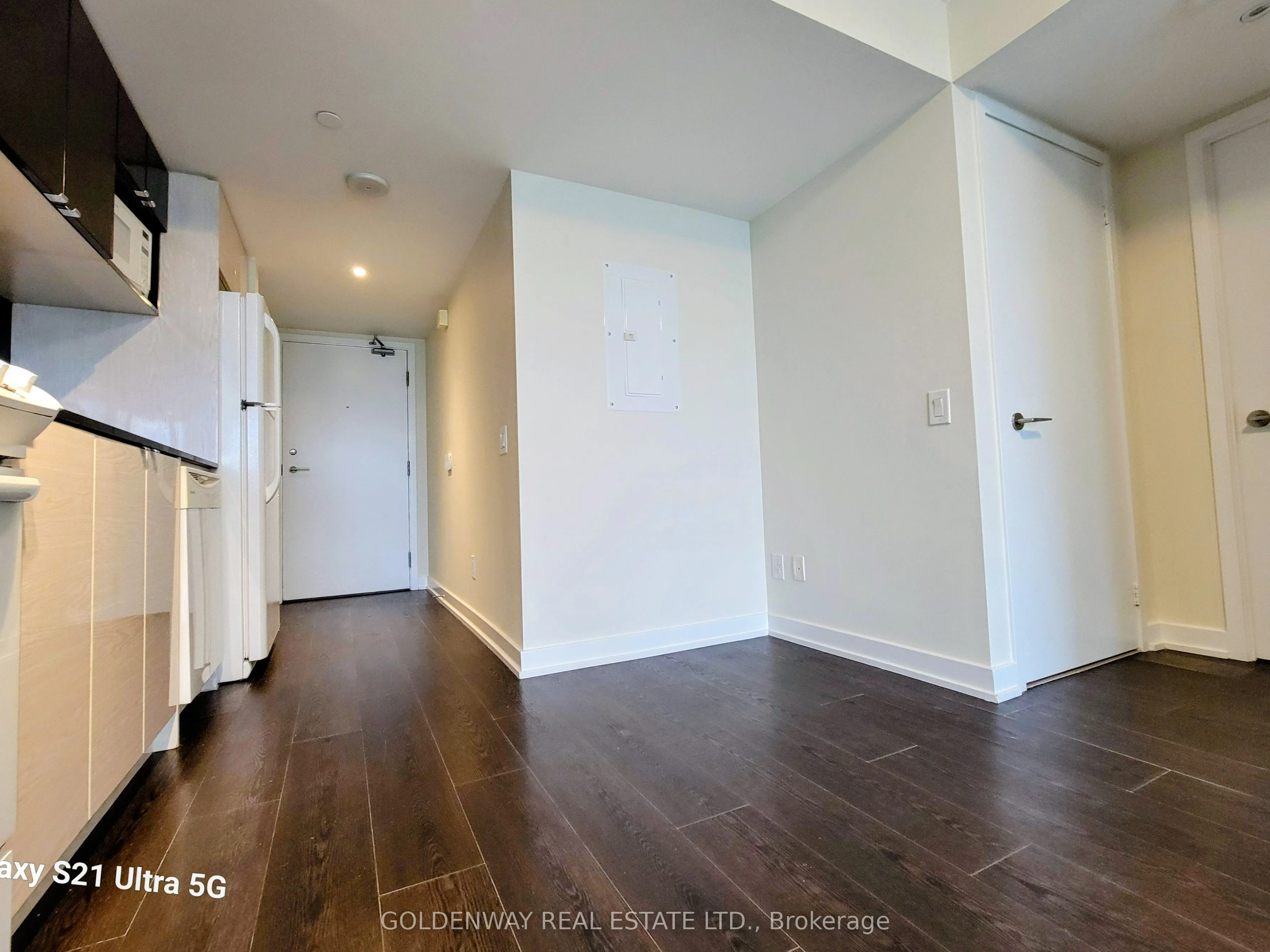 72 Esther Shiner Boulevard, #1211
