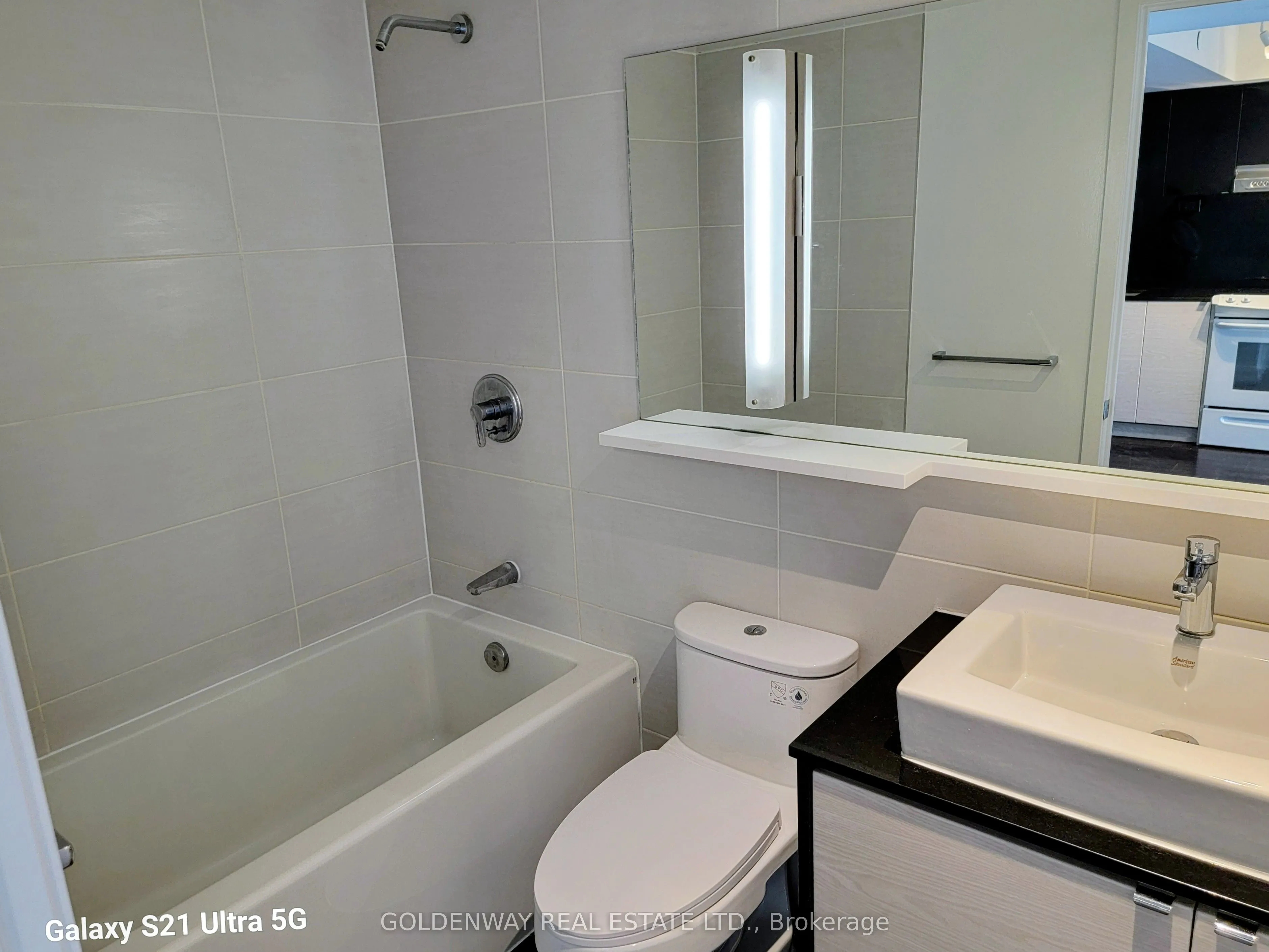72 Esther Shiner Boulevard, #1211