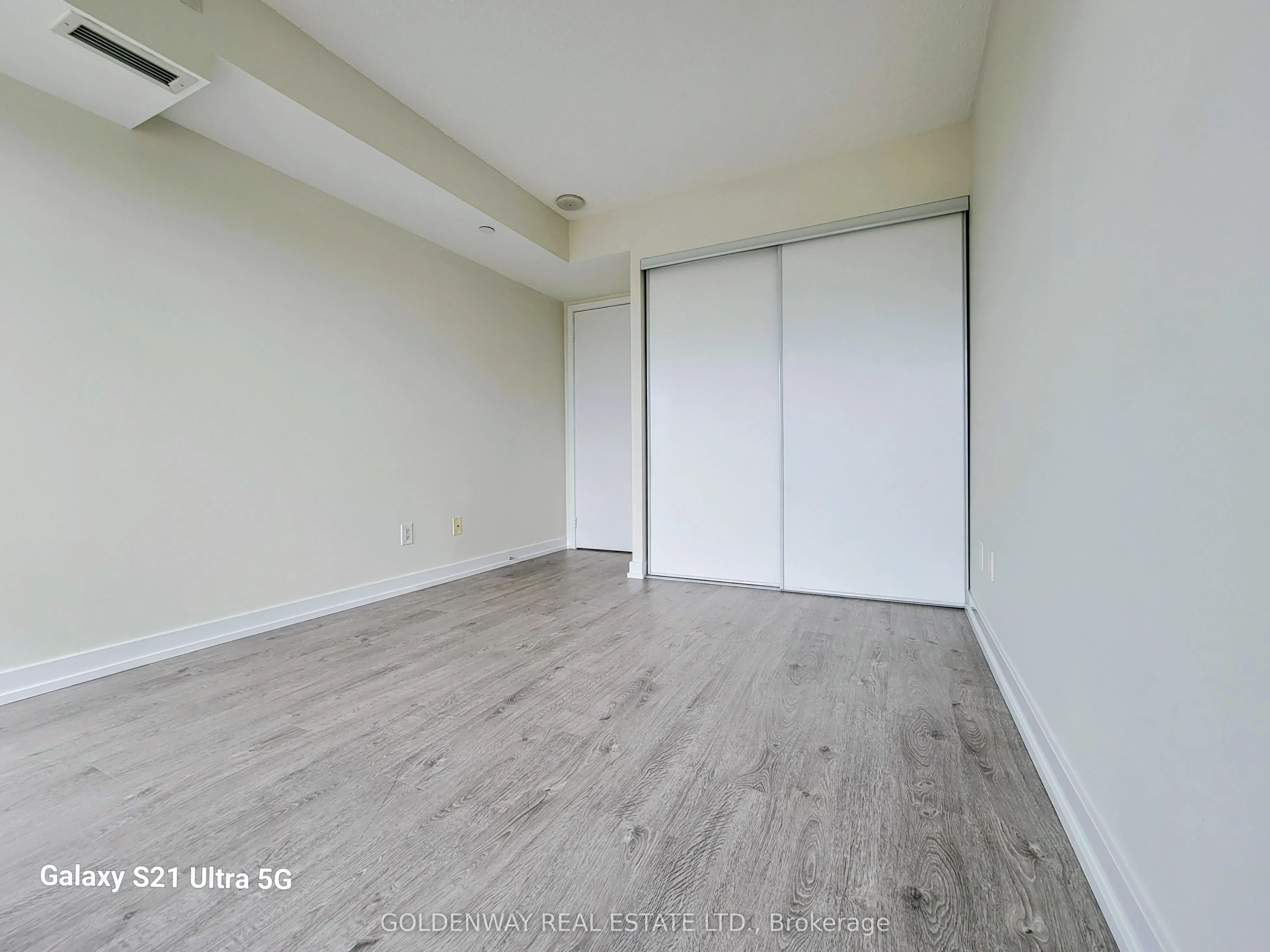 72 Esther Shiner Boulevard, #1211