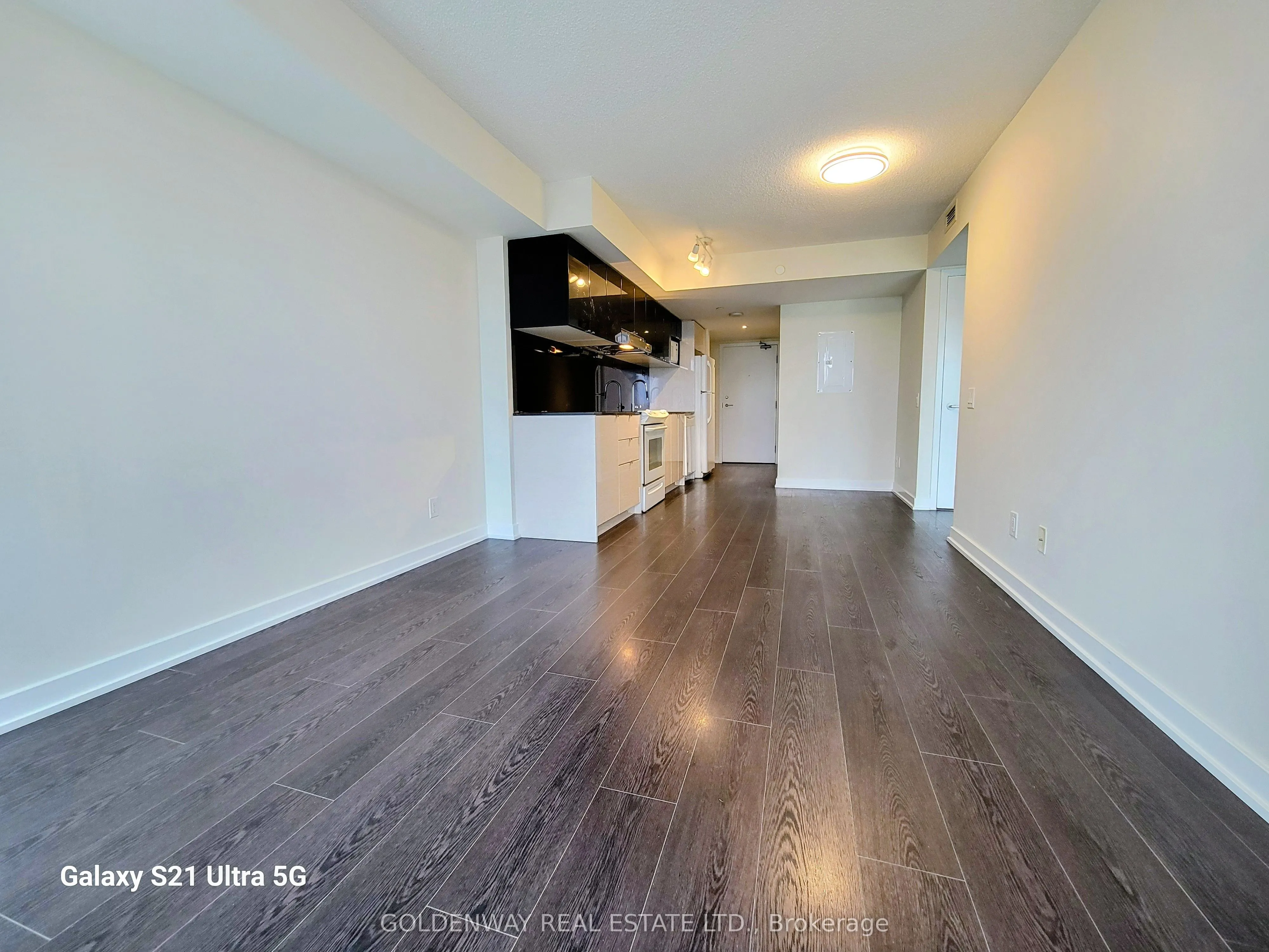 72 Esther Shiner Boulevard, #1211